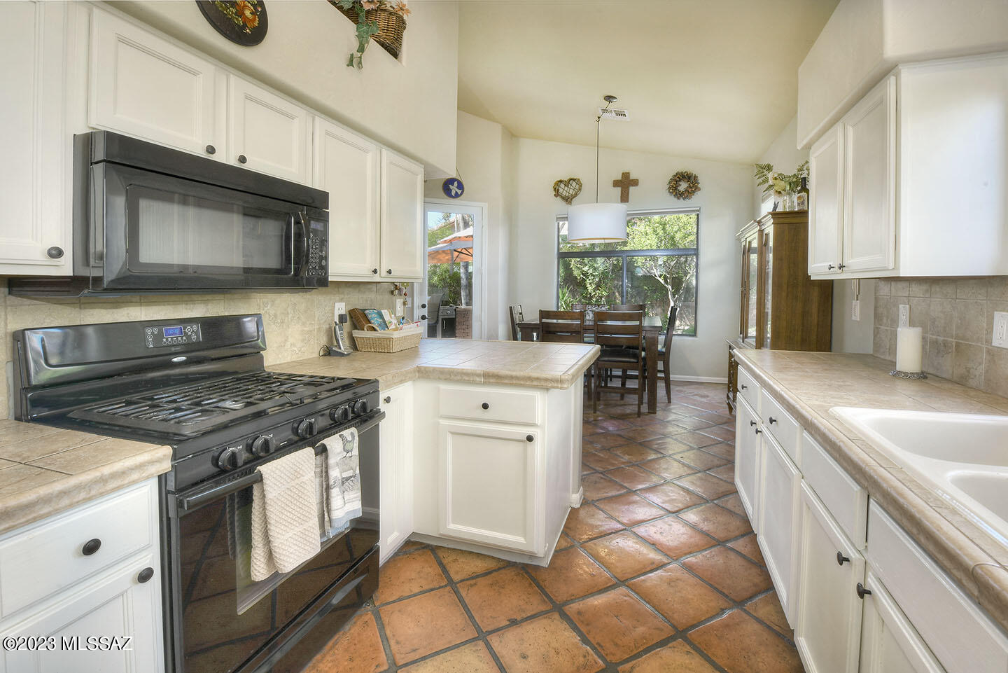 Catalina Point (1-32) - Residential