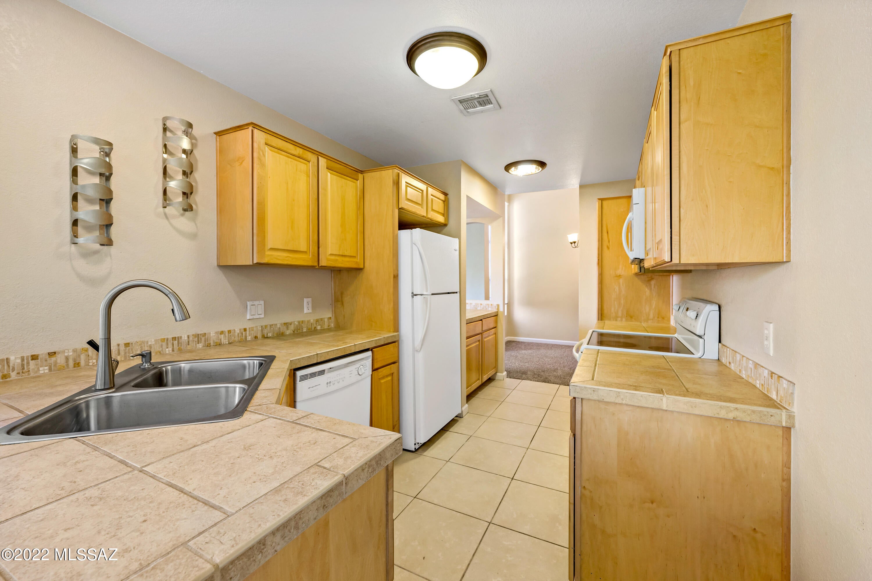 Tierra Catalina Condominium (1-120) - Residential Lease