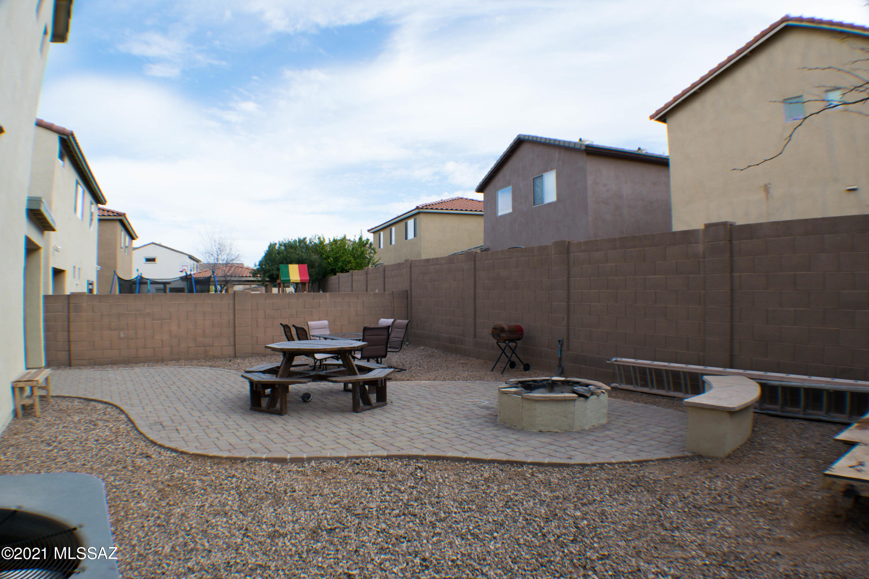 Presidio De Cancion (1-200) - Residential