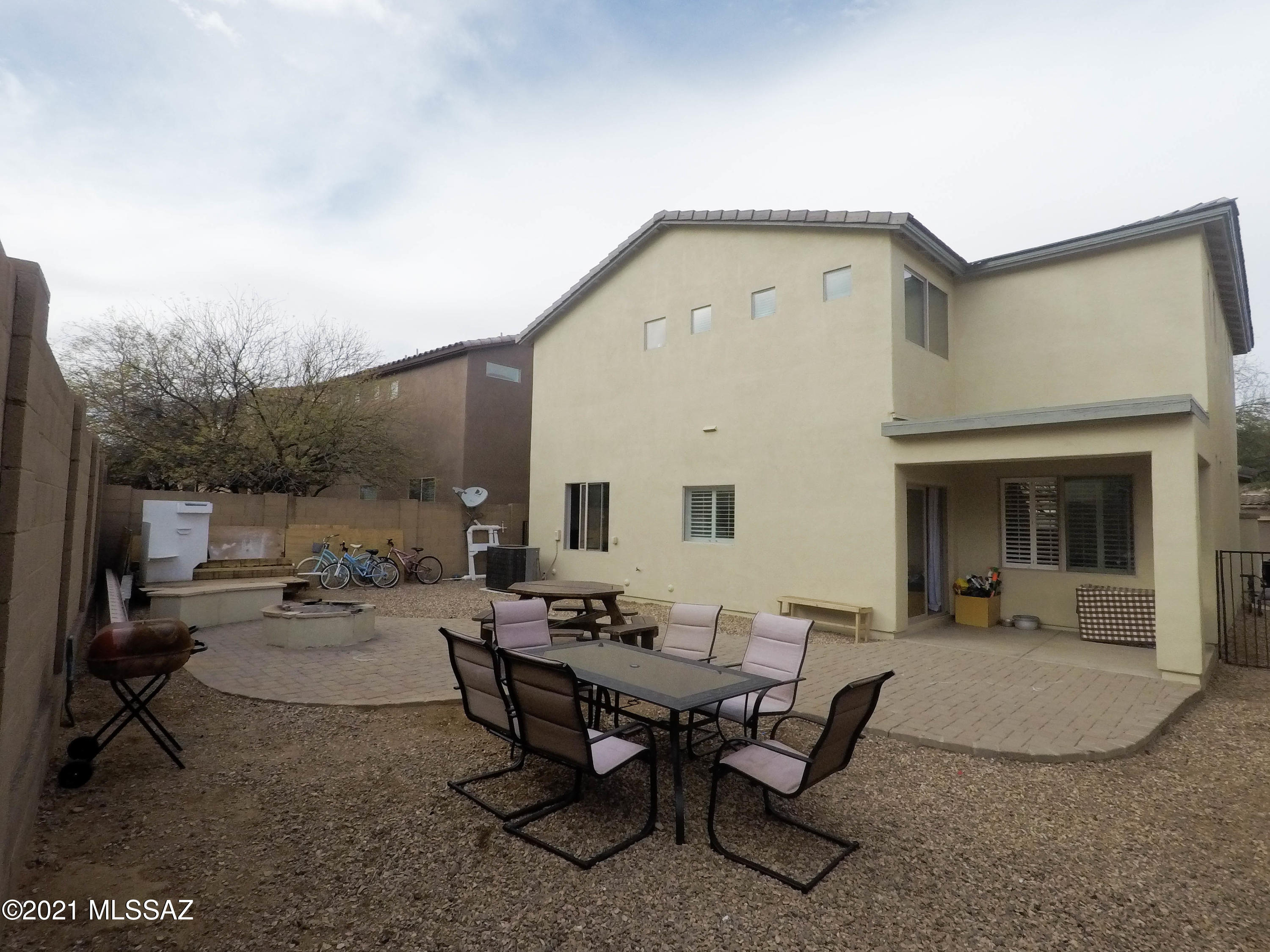 Presidio De Cancion (1-200) - Residential