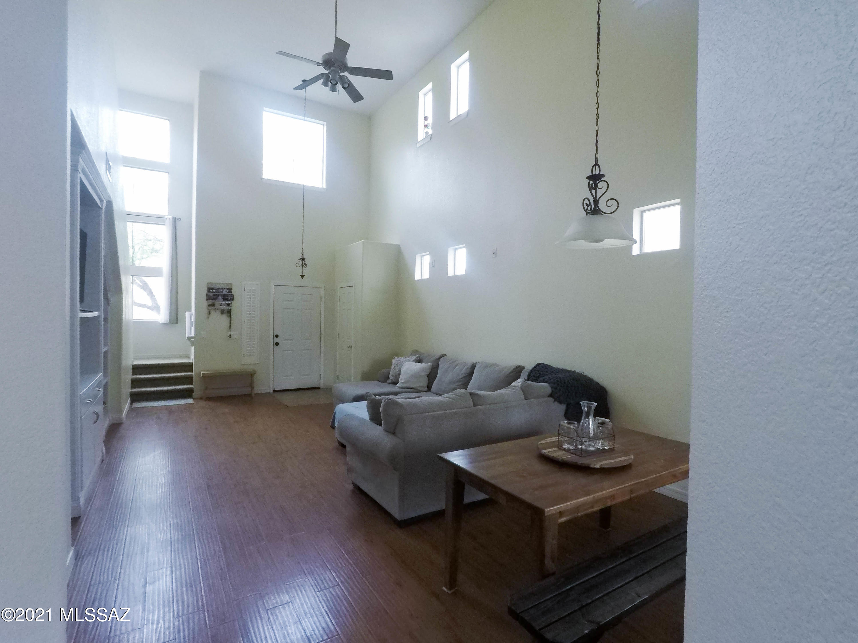 Presidio De Cancion (1-200) - Residential