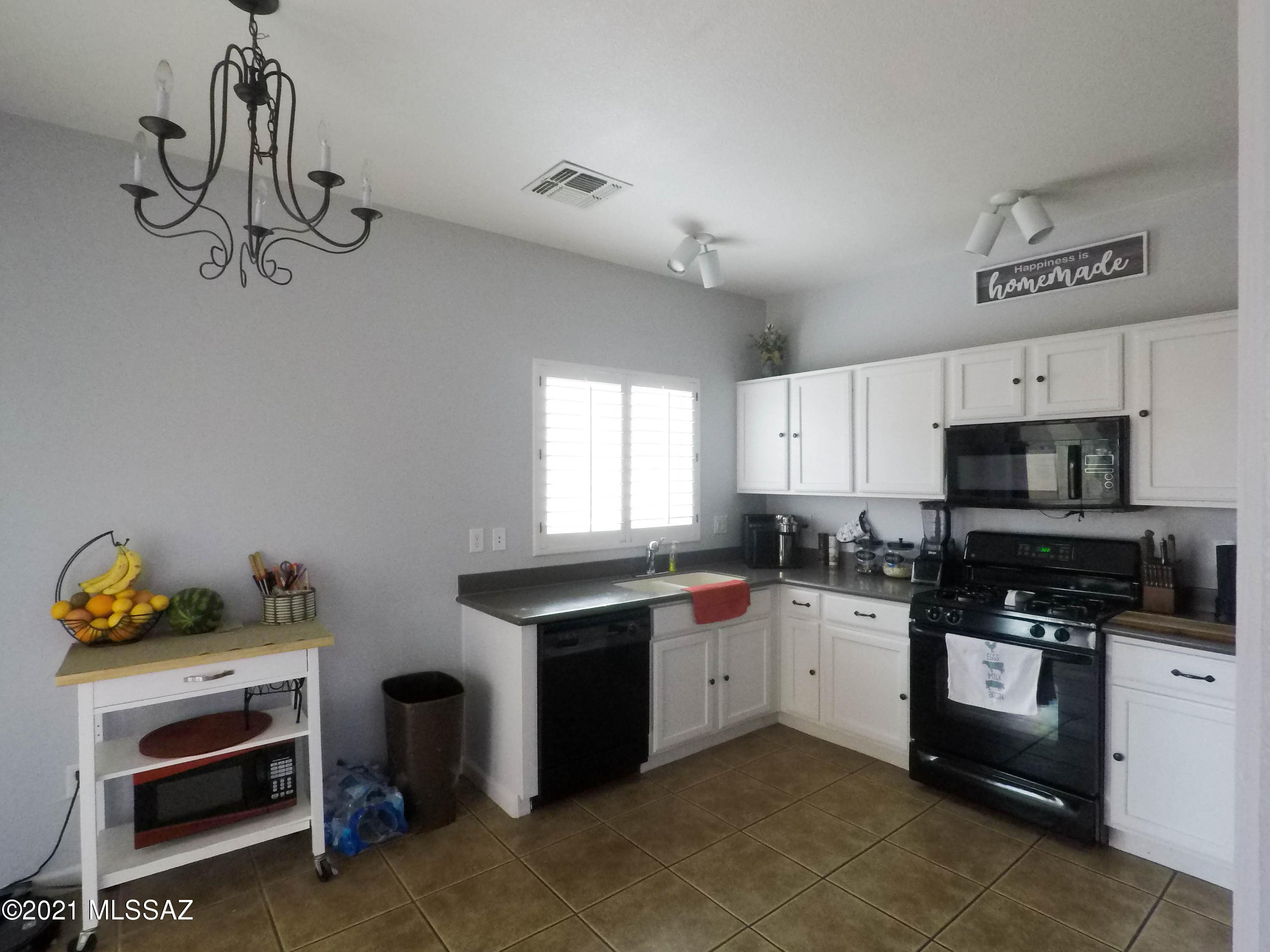 Presidio De Cancion (1-200) - Residential