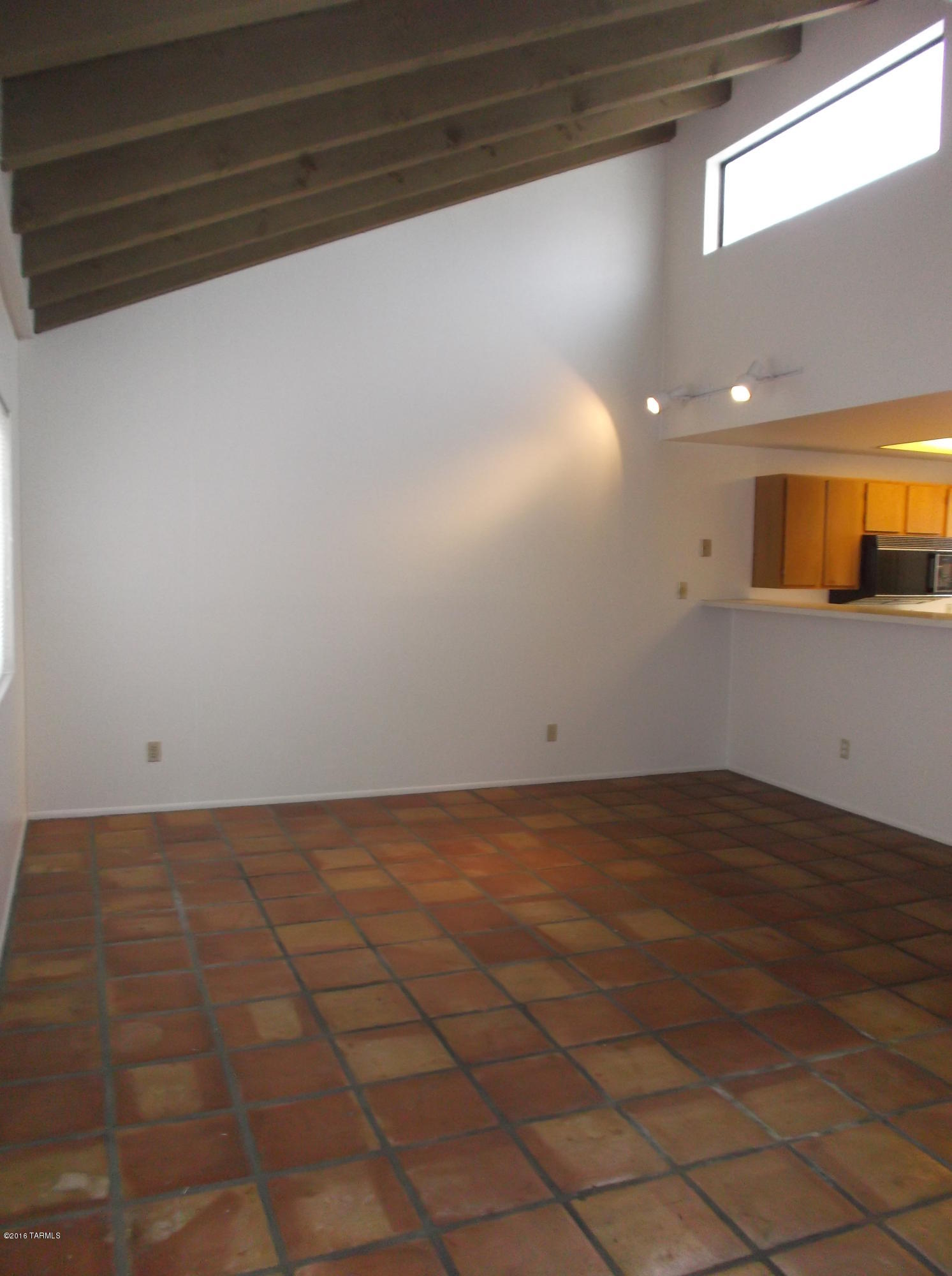 Unsubdivided - Residential Lease