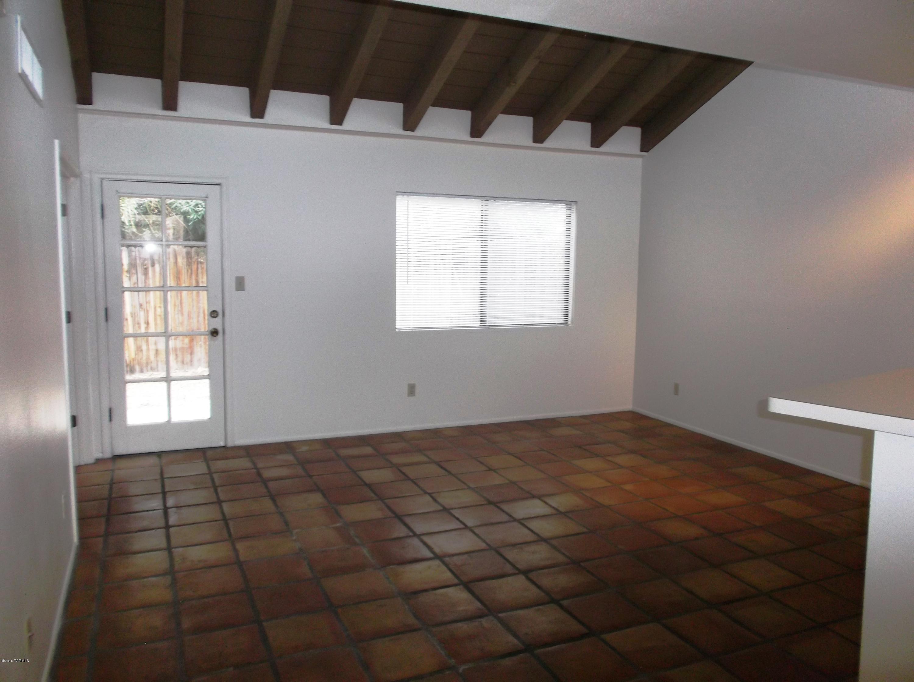 Unsubdivided - Residential Lease