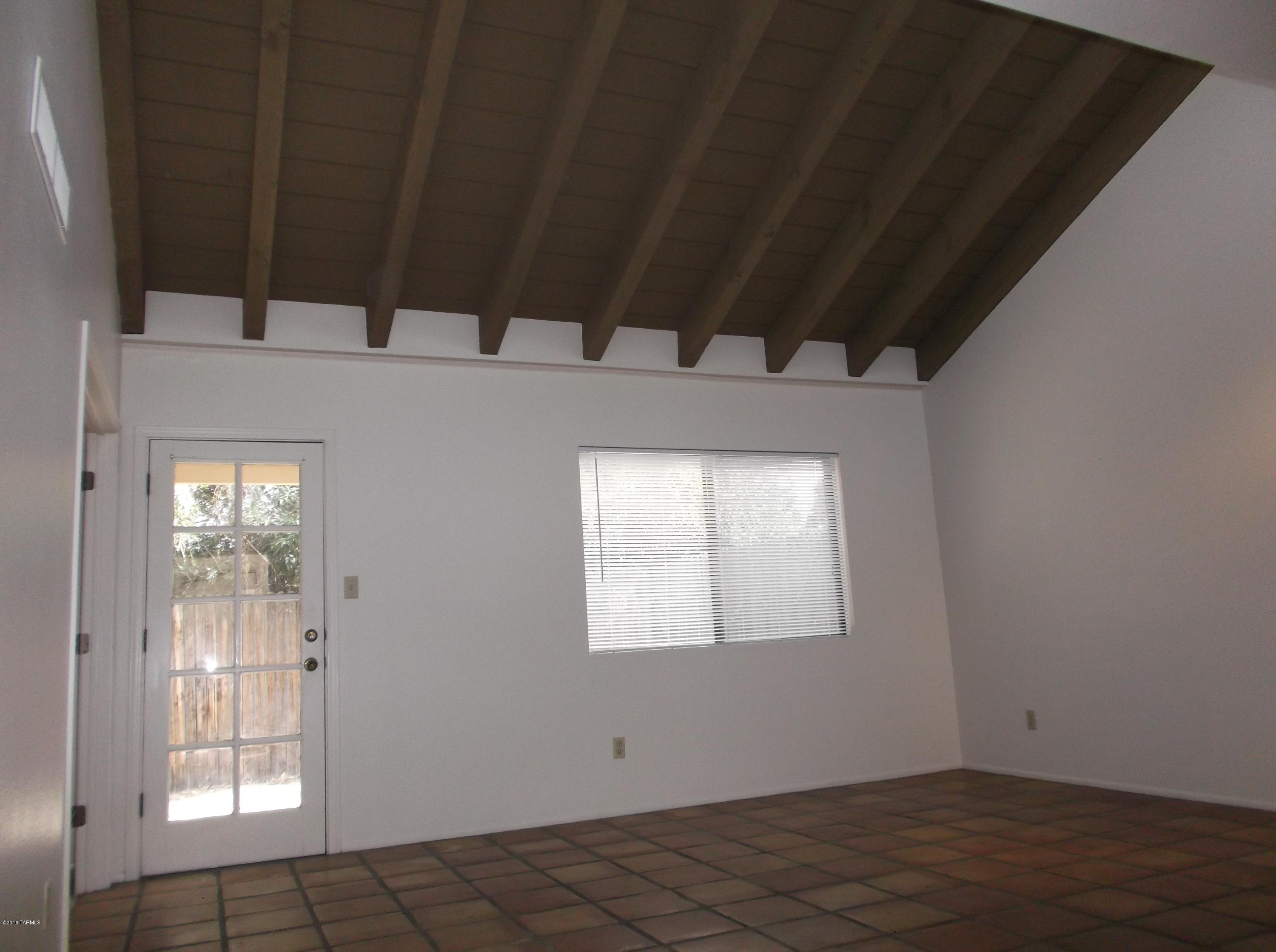Unsubdivided - Residential Lease
