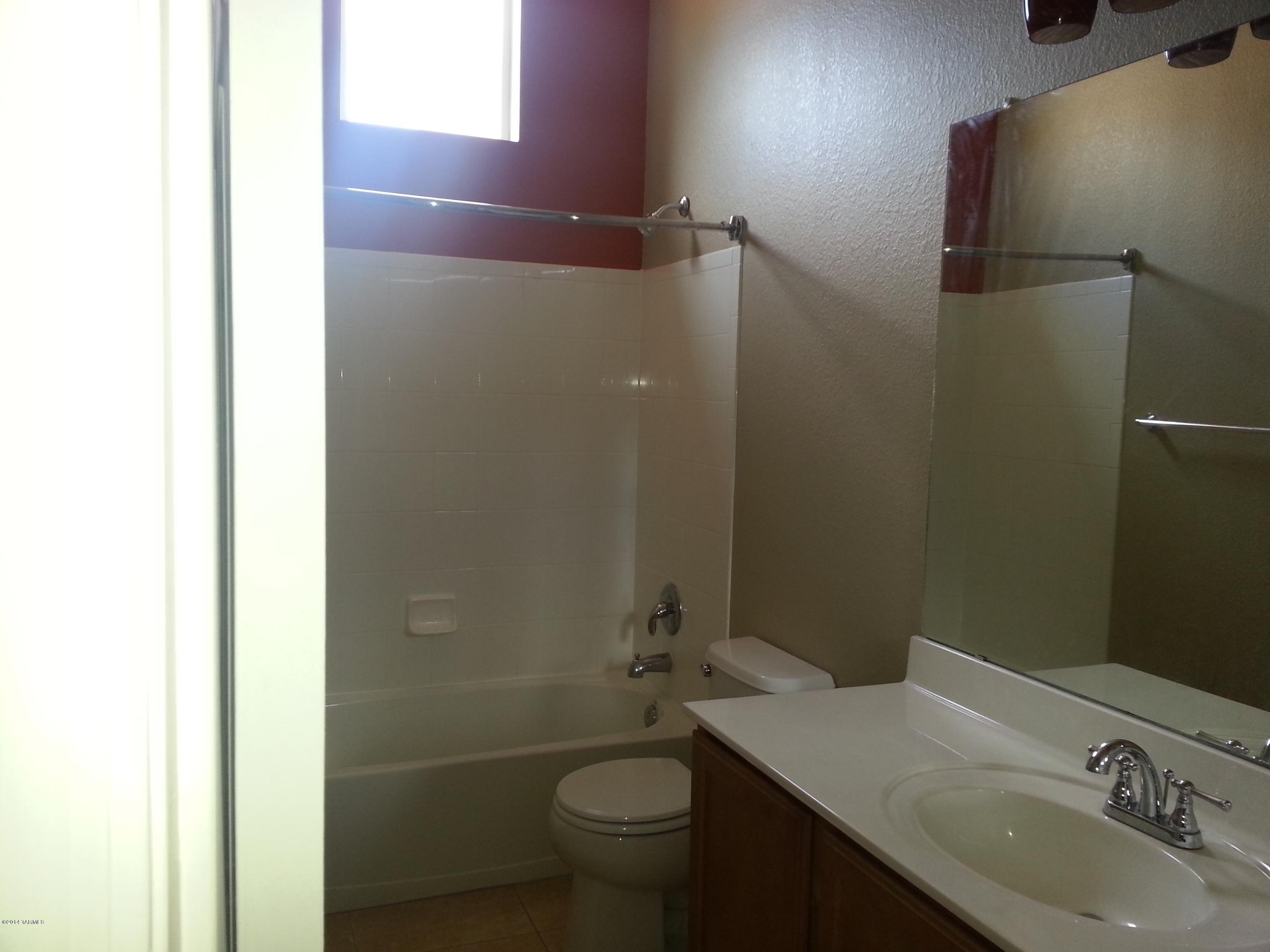 Presidio De La Madera  (1-189) - Residential Lease