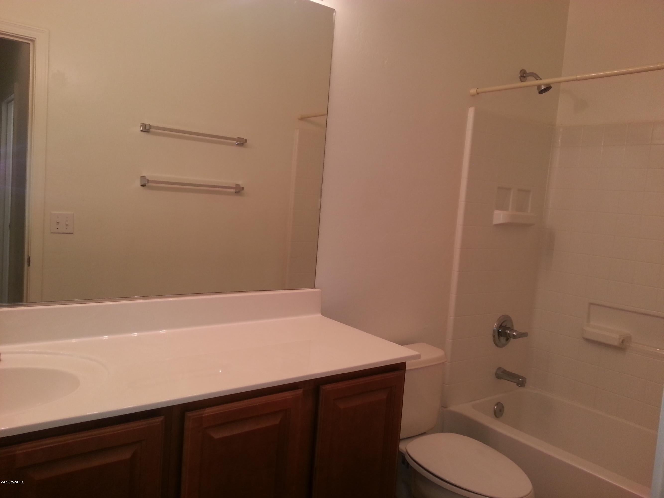 Presidio De La Madera  (1-189) - Residential Lease