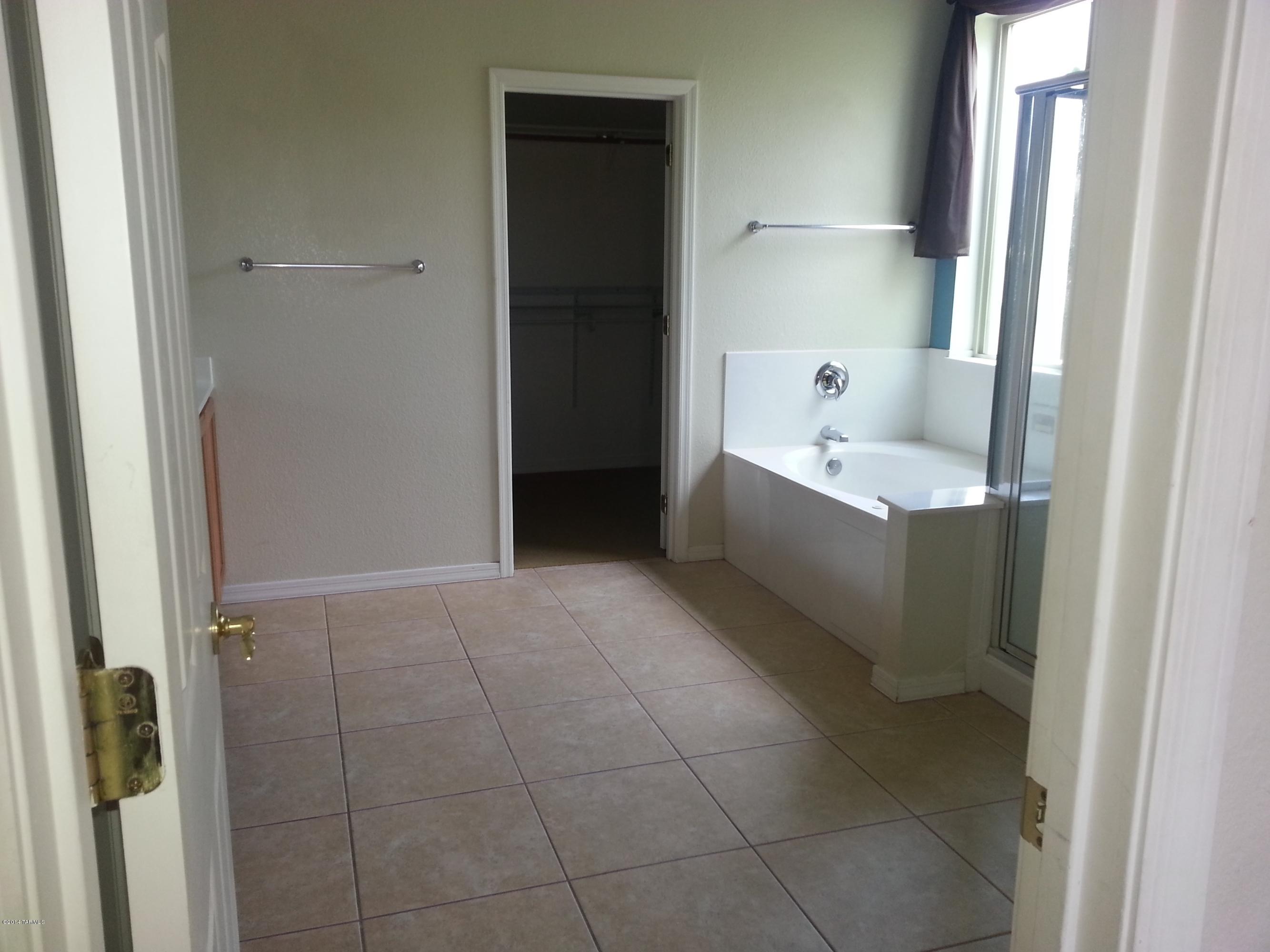 Presidio De La Madera  (1-189) - Residential Lease