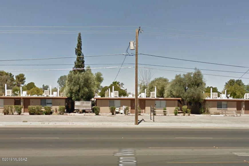 24 Unit Apartment Complex. Agent/Owner.