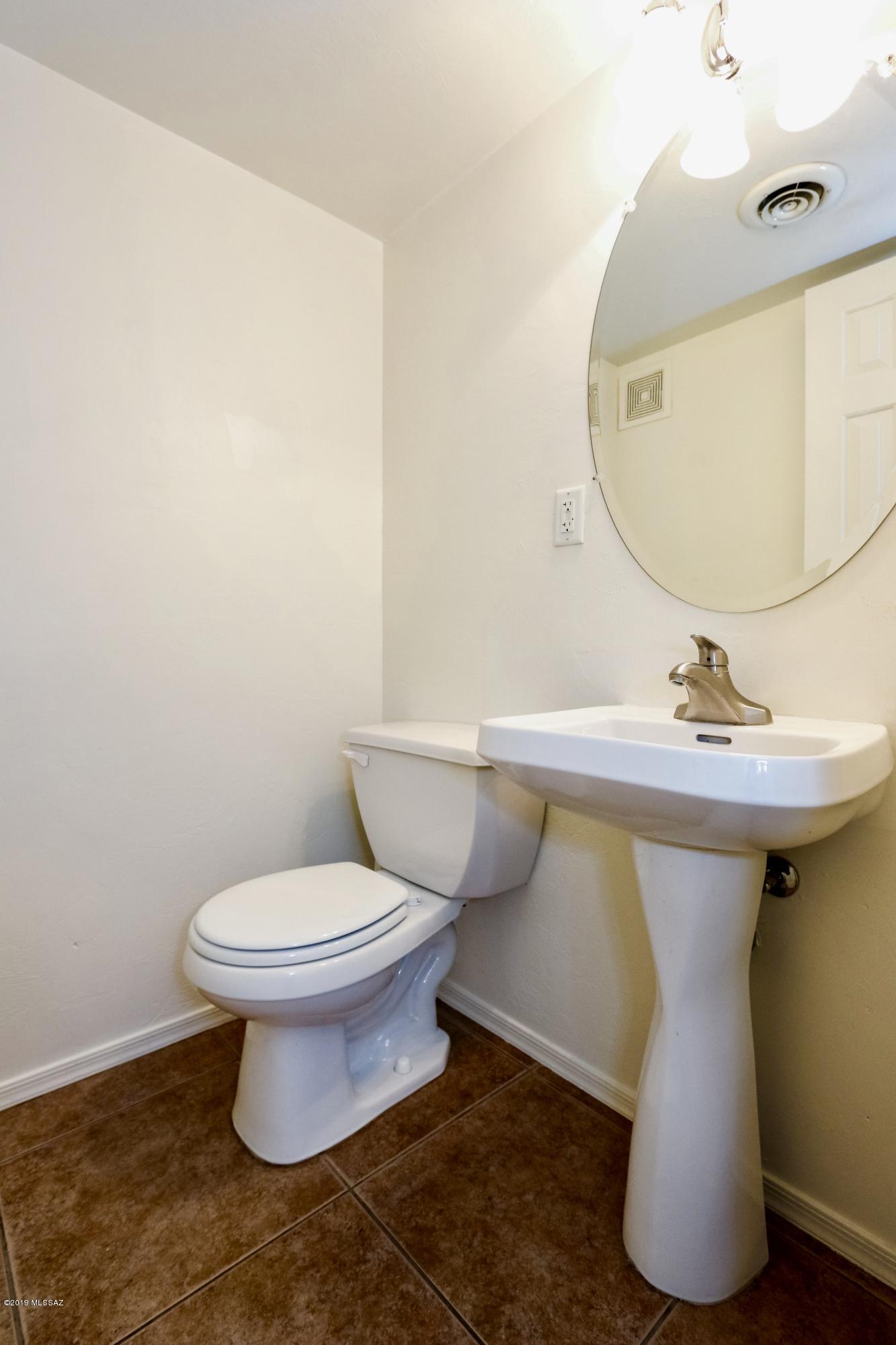 Villa Venice Condos - Residential