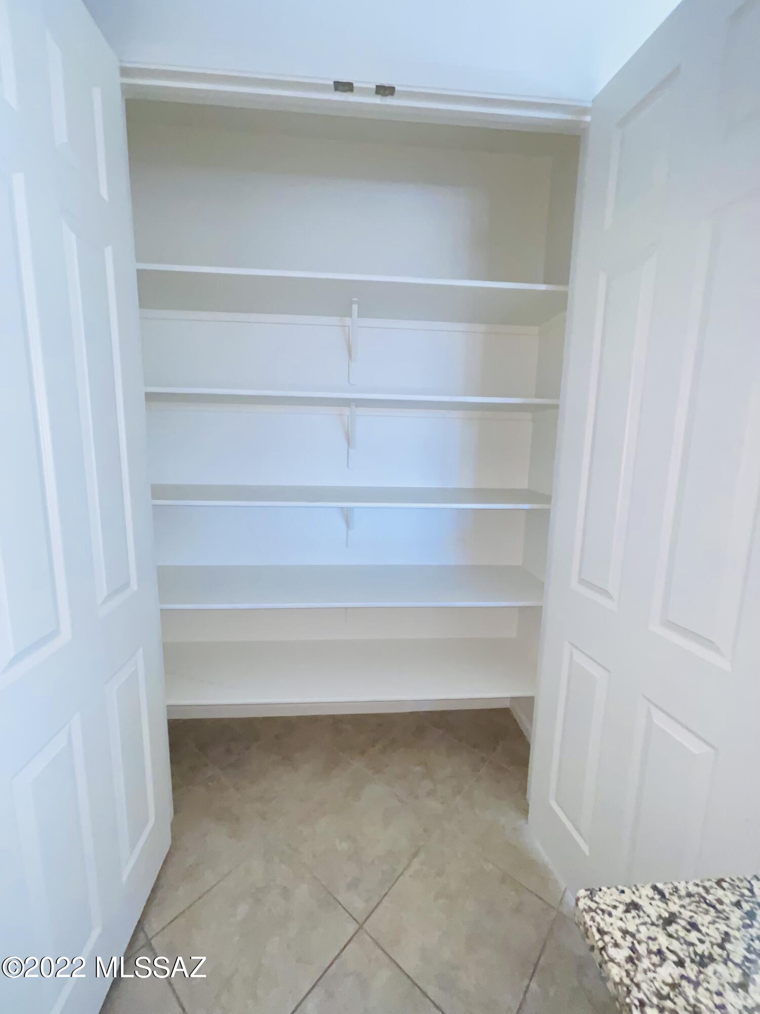 The Vistas At Rincon Knolls SQ20152600506 - Residential Lease