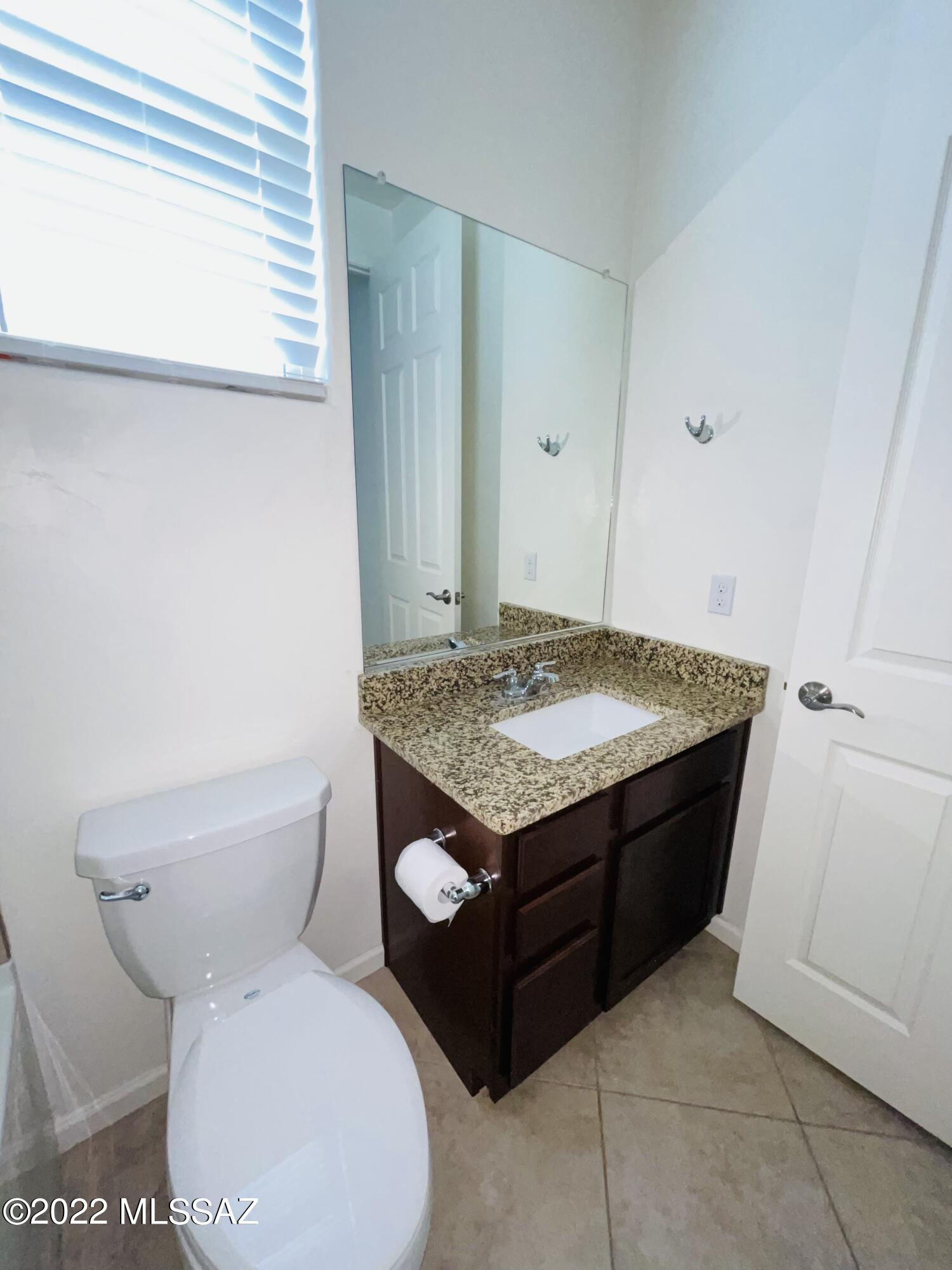 The Vistas At Rincon Knolls SQ20152600506 - Residential Lease
