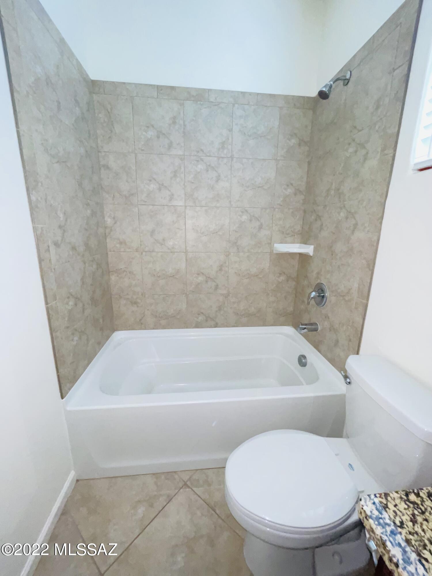The Vistas At Rincon Knolls SQ20152600506 - Residential Lease