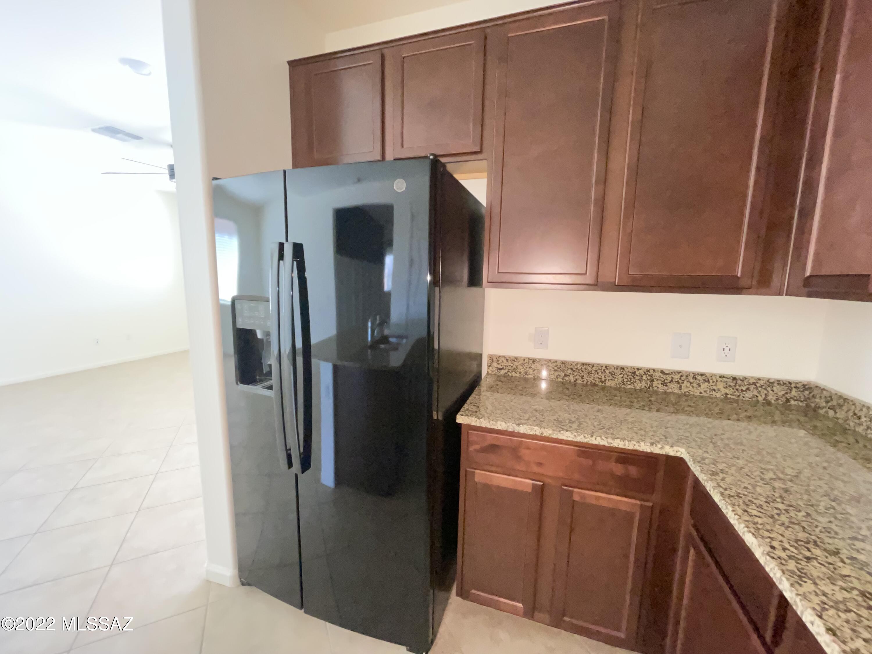 The Vistas At Rincon Knolls SQ20152600506 - Residential Lease