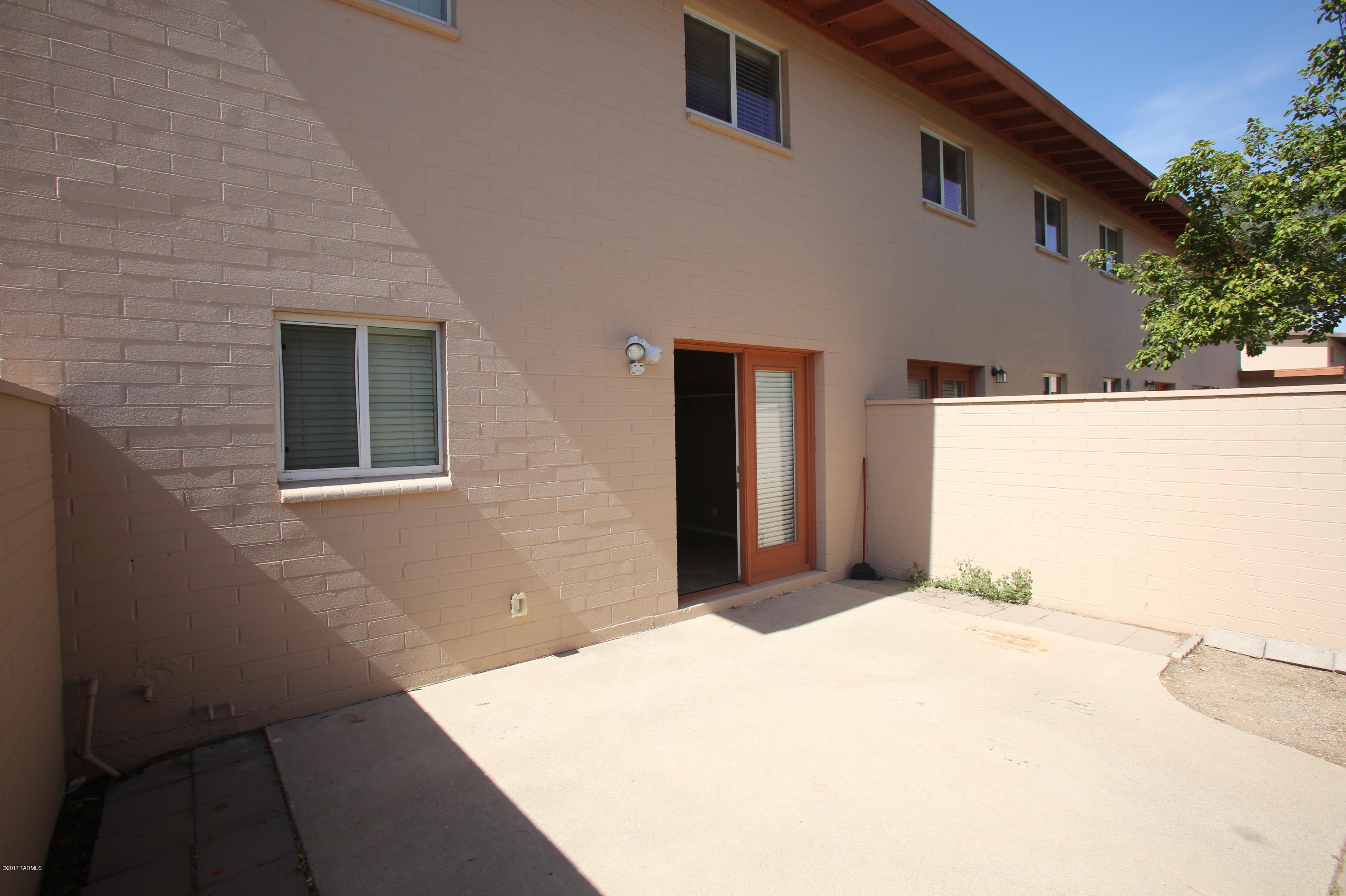 Villa Venice Condos - Residential Lease