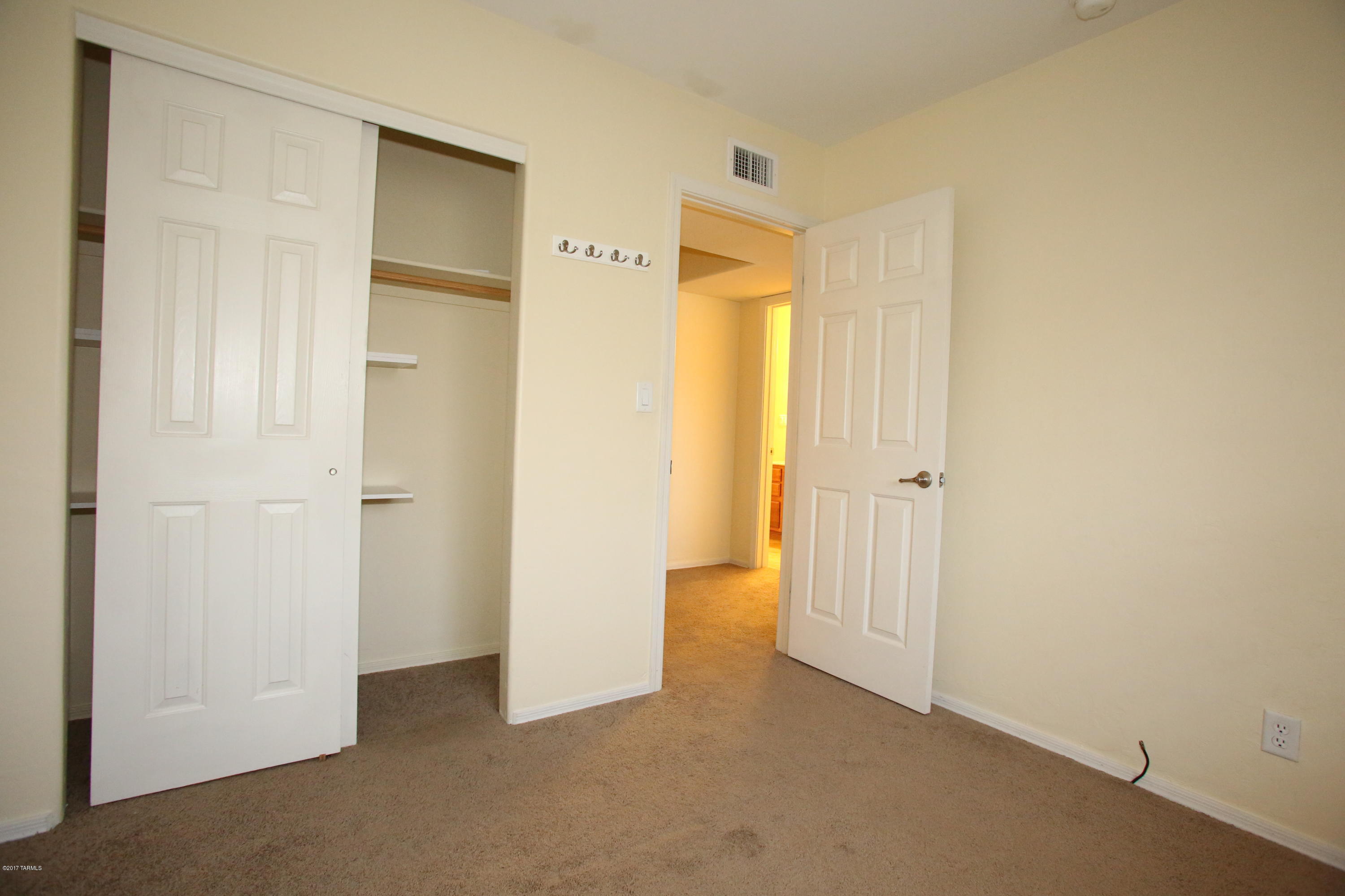 Villa Venice Condos - Residential Lease