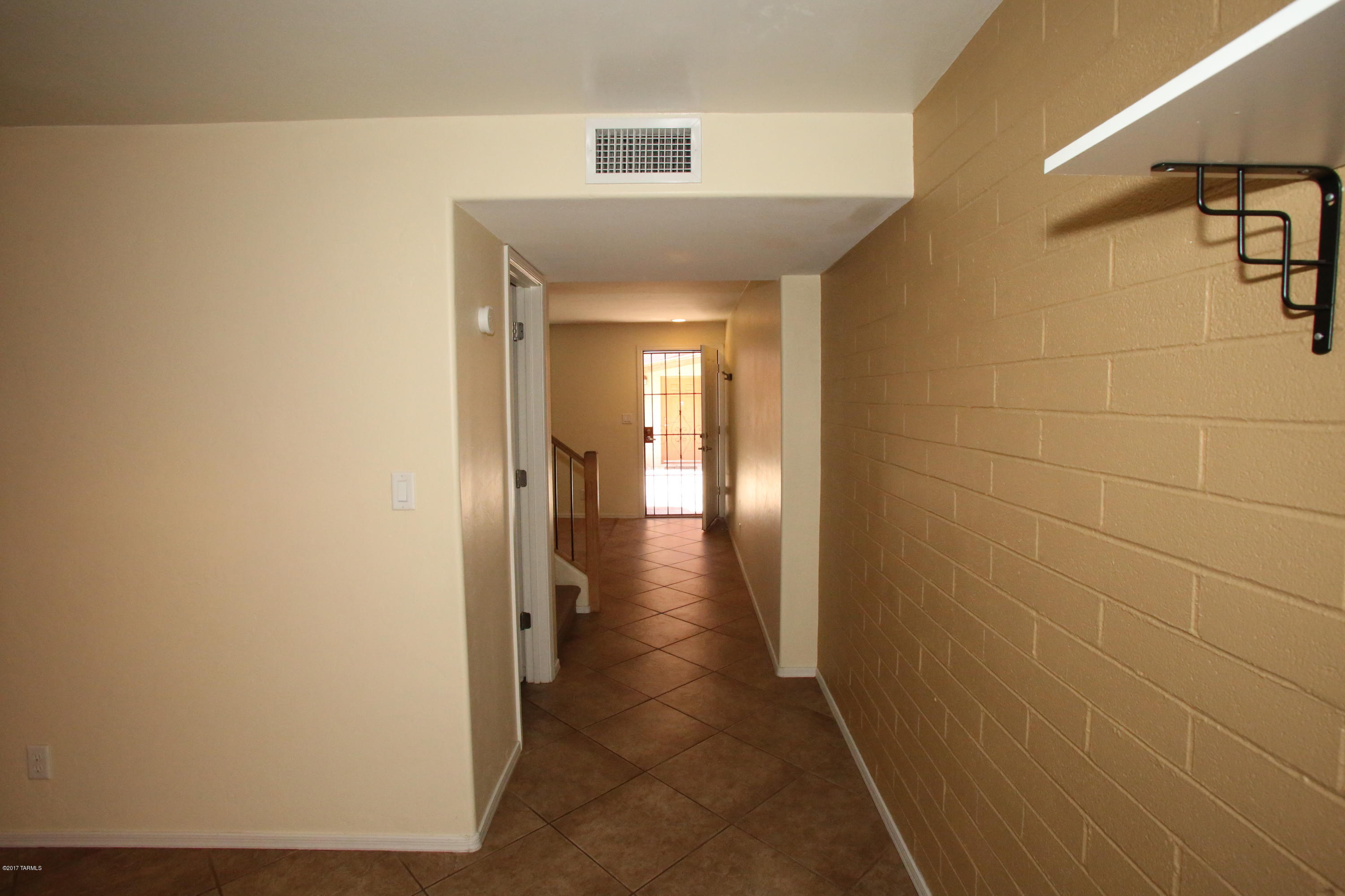 Villa Venice Condos - Residential Lease