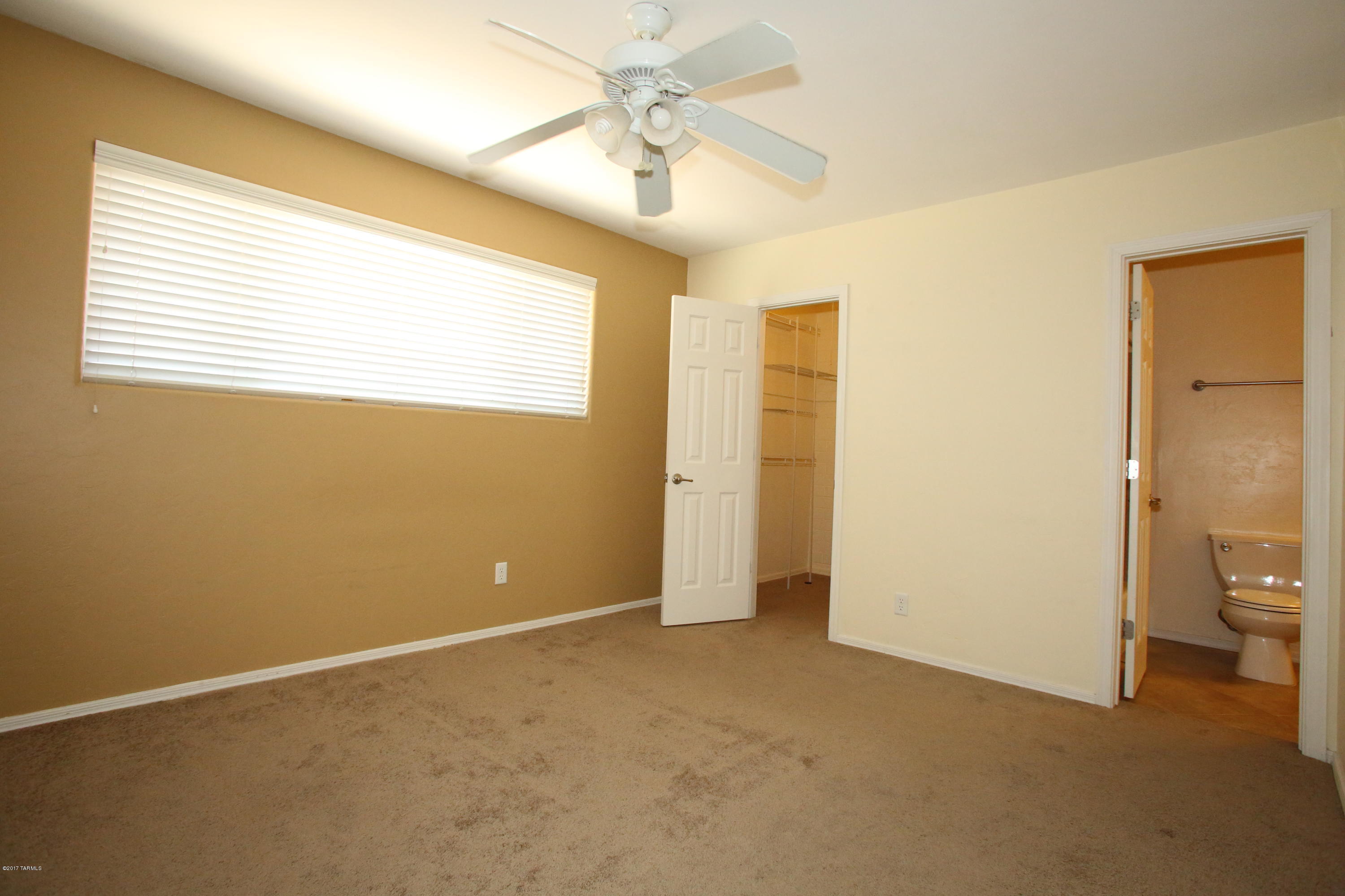 Villa Venice Condos - Residential Lease