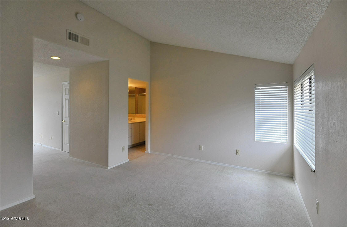 The Villas At Rancho Sin Vacas (1-72) - Residential Lease