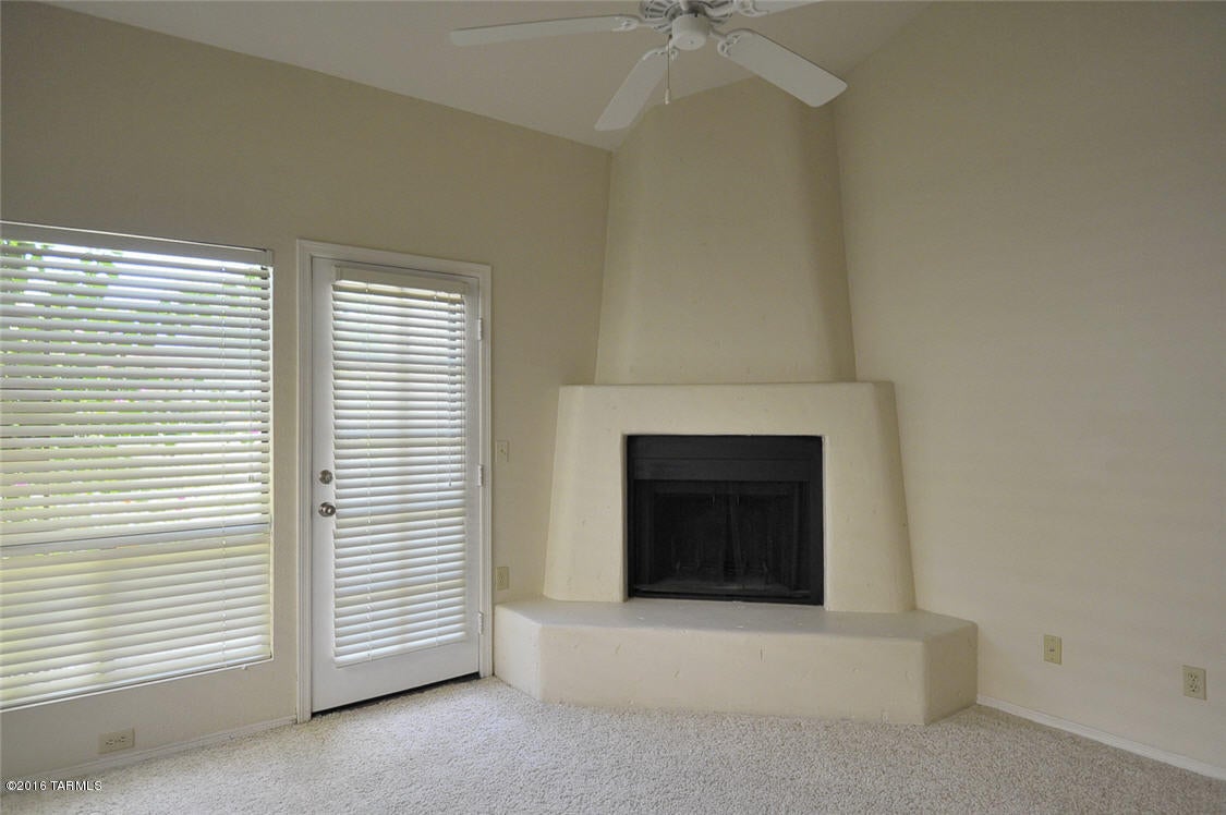 The Villas At Rancho Sin Vacas (1-72) - Residential Lease