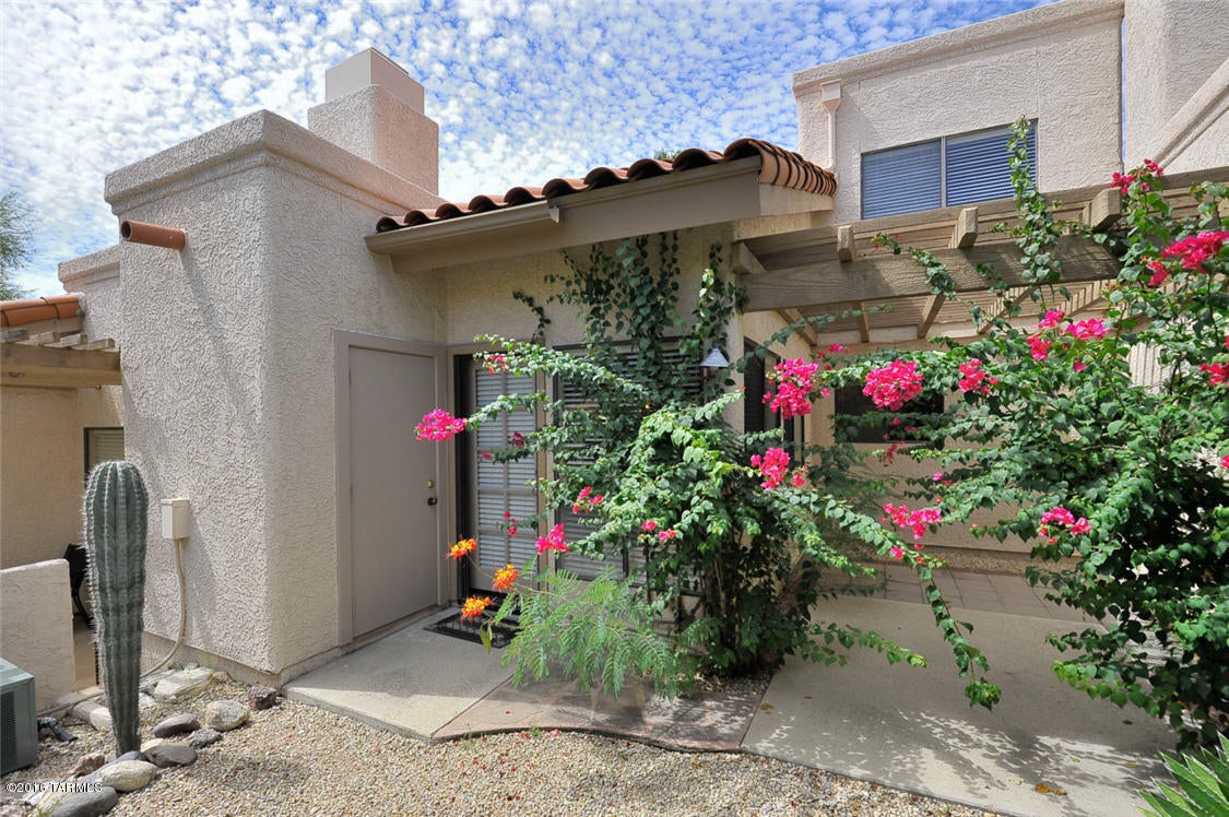 The Villas At Rancho Sin Vacas (1-72) - Residential Lease