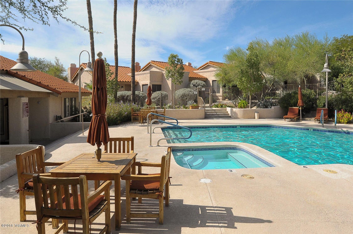The Villas At Rancho Sin Vacas (1-72) - Residential Lease