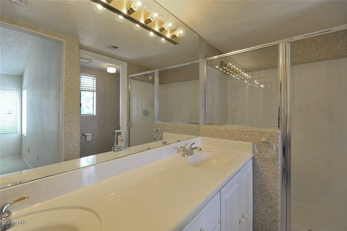 The Villas At Rancho Sin Vacas (1-72) - Residential Lease