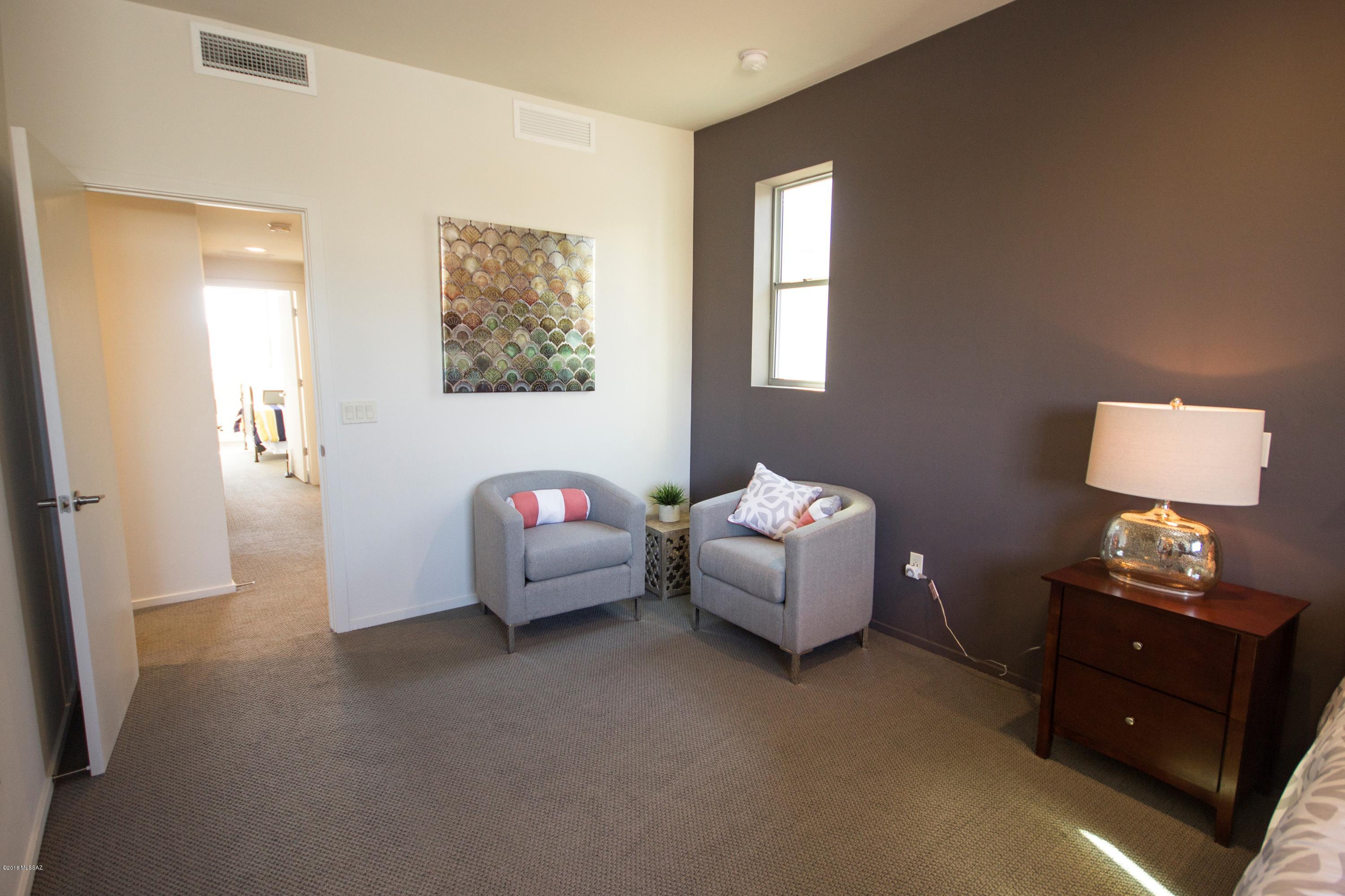 Park Modern SQ20171350679 - Residential