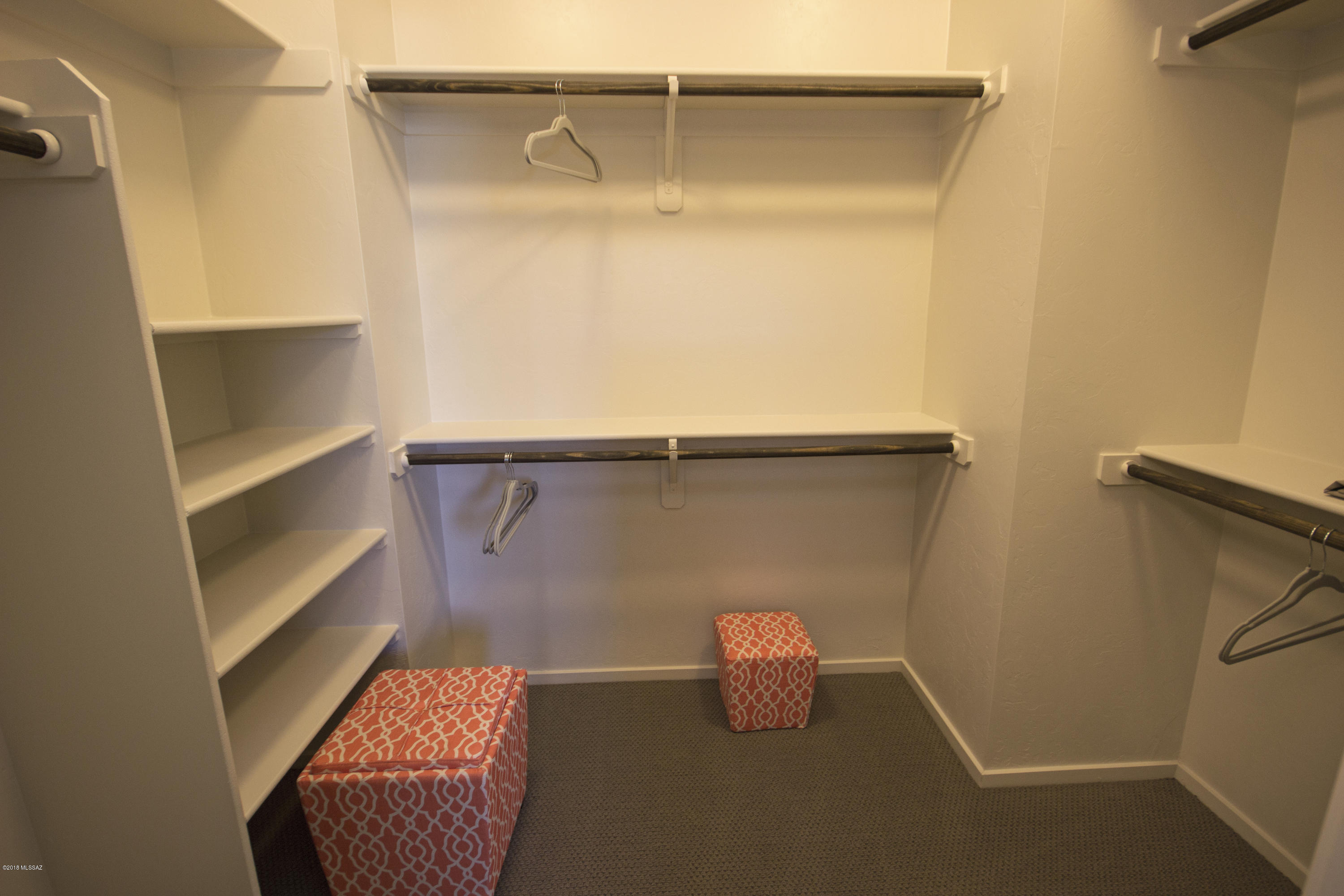 Park Modern SQ20171350679 - Residential