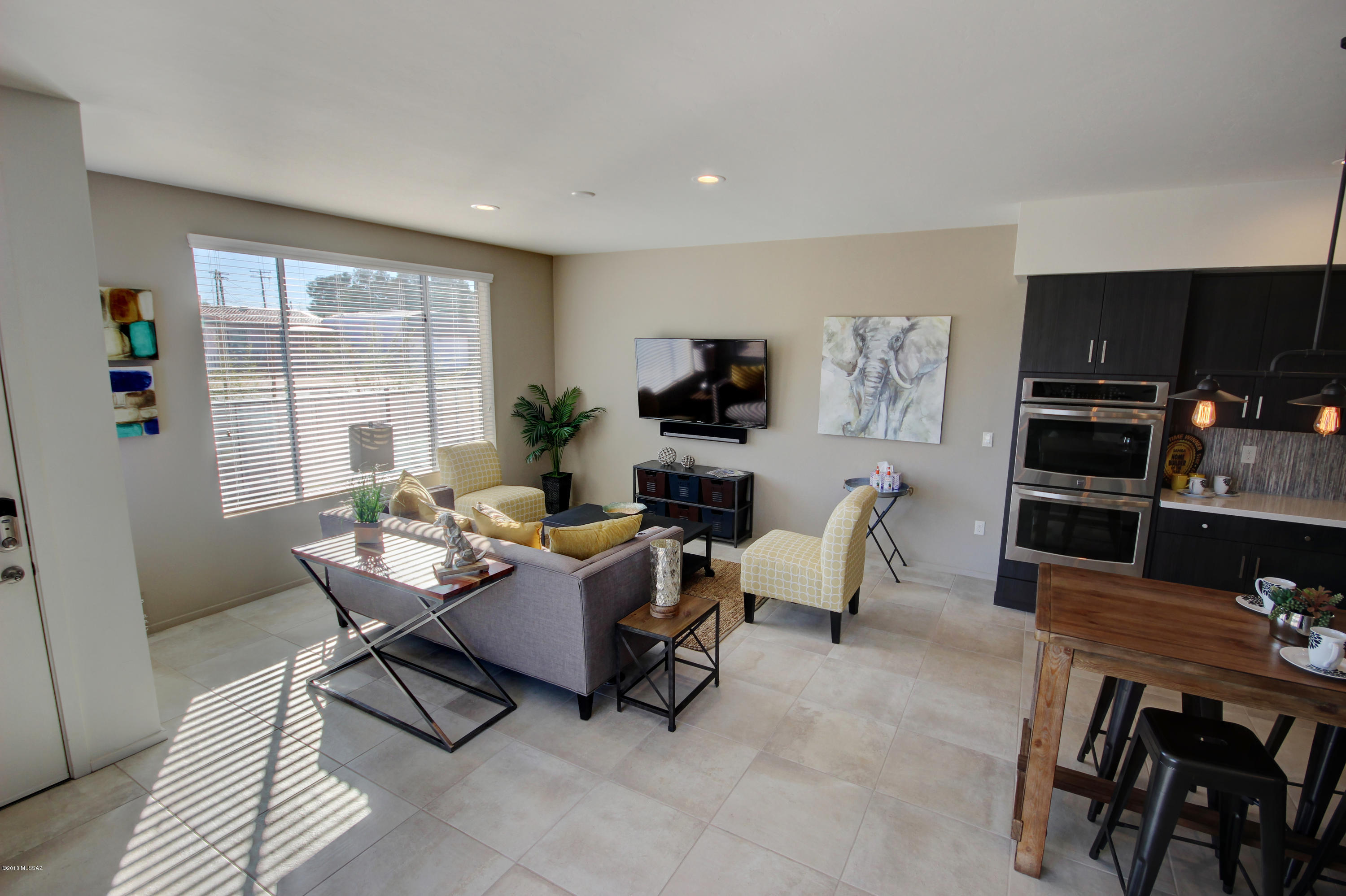 Park Modern SQ20171350679 - Residential