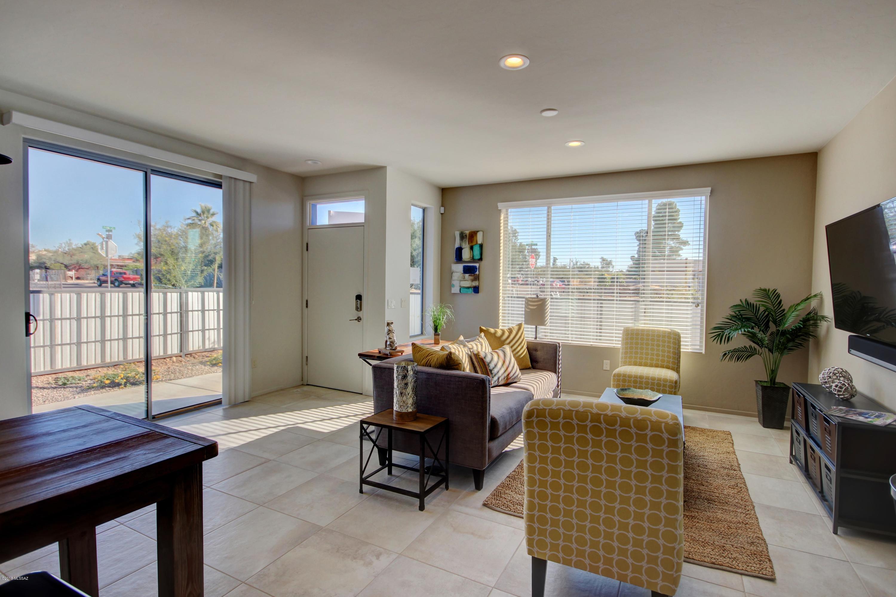 Park Modern SQ20171350679 - Residential