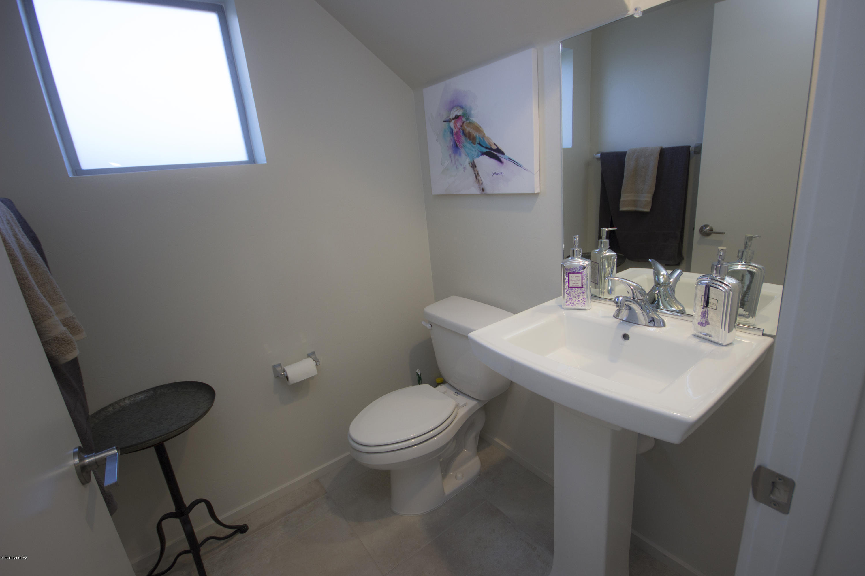 Park Modern SQ20171350679 - Residential