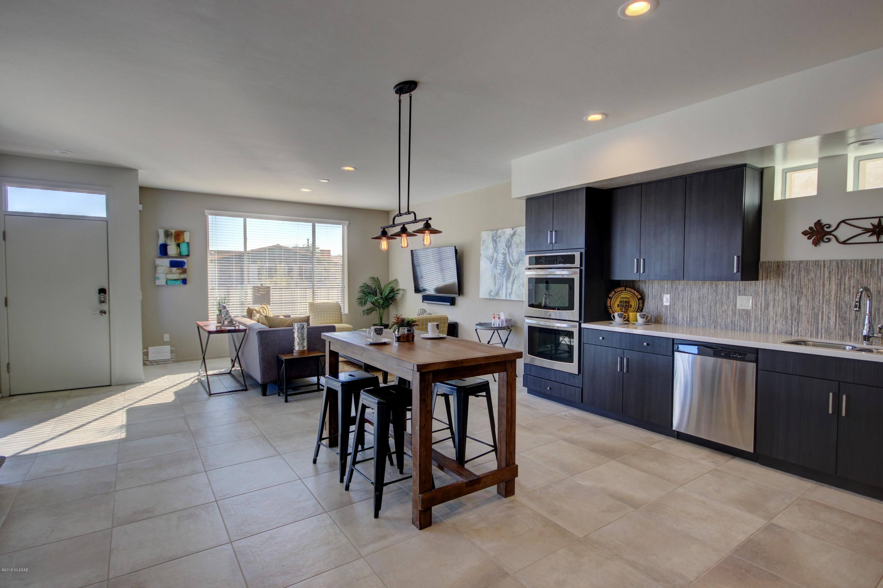 Park Modern SQ20171350679 - Residential