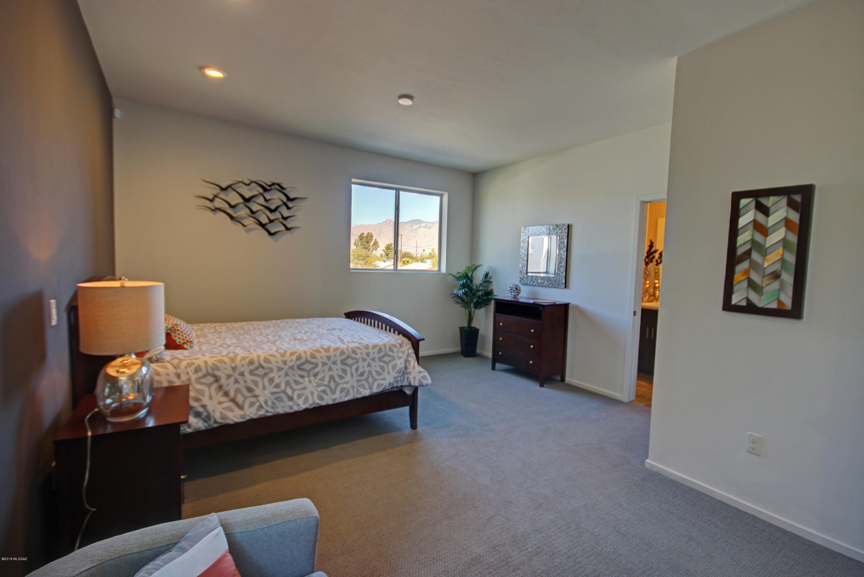 Park Modern SQ20171350679 - Residential