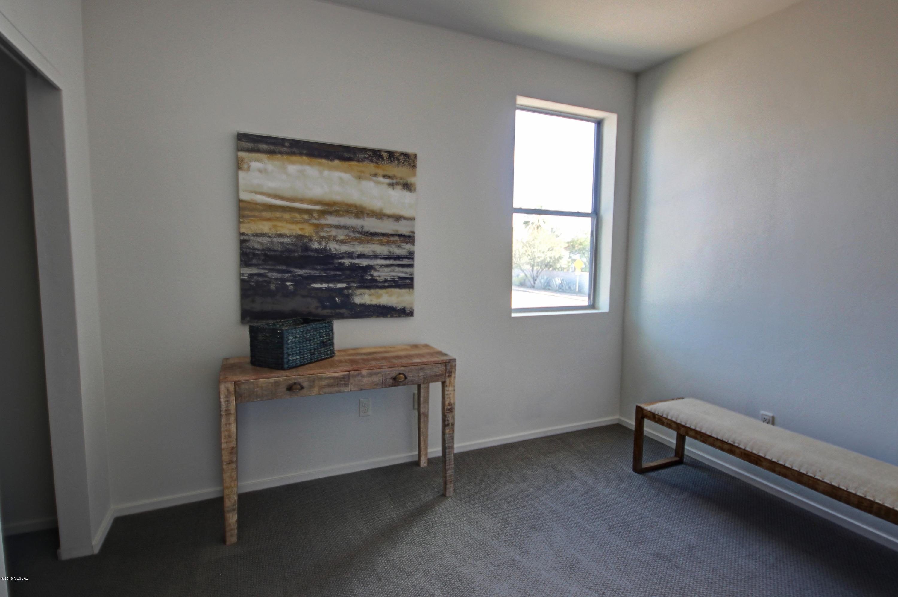 Park Modern SQ20171350679 - Residential