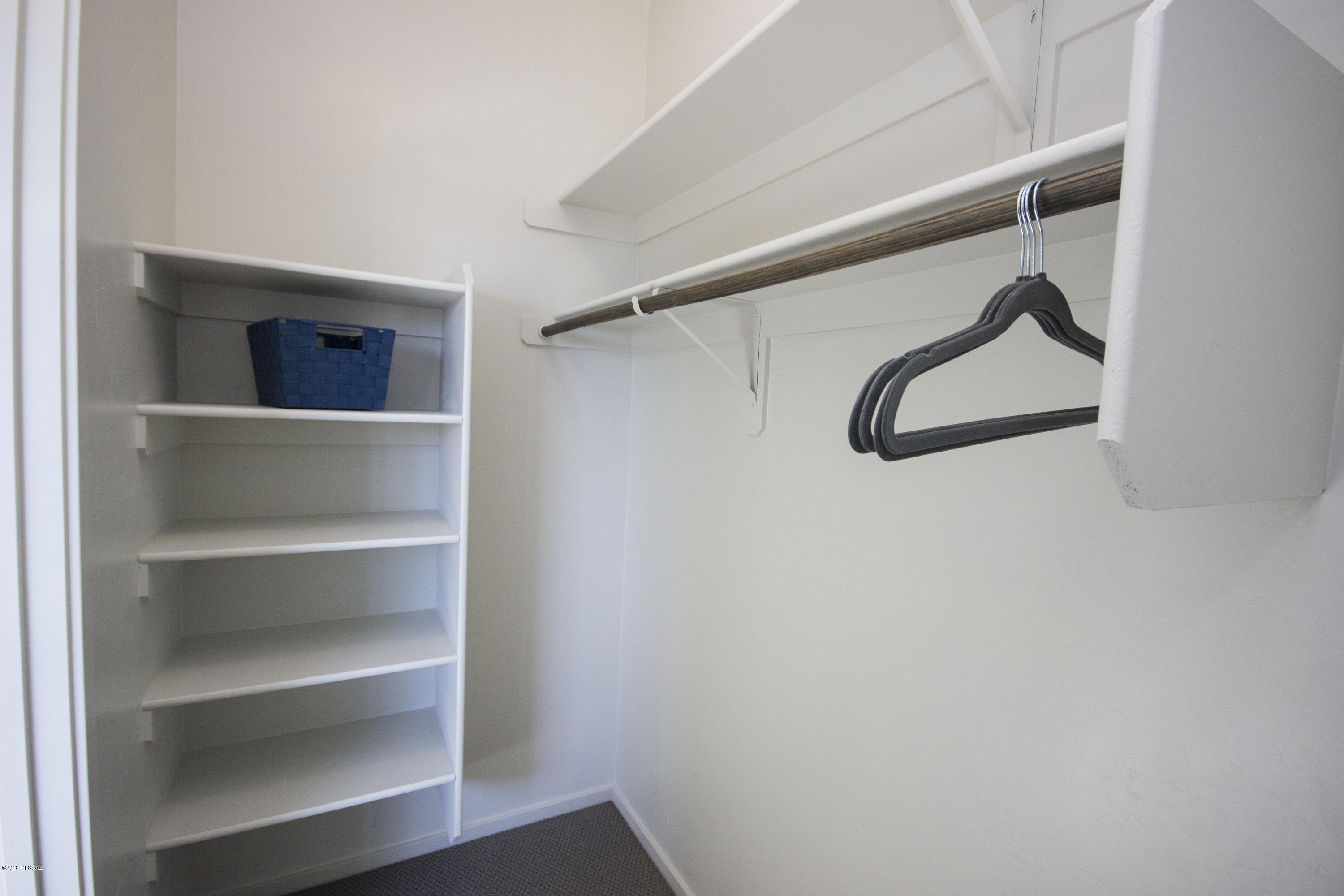 Park Modern SQ20171350679 - Residential