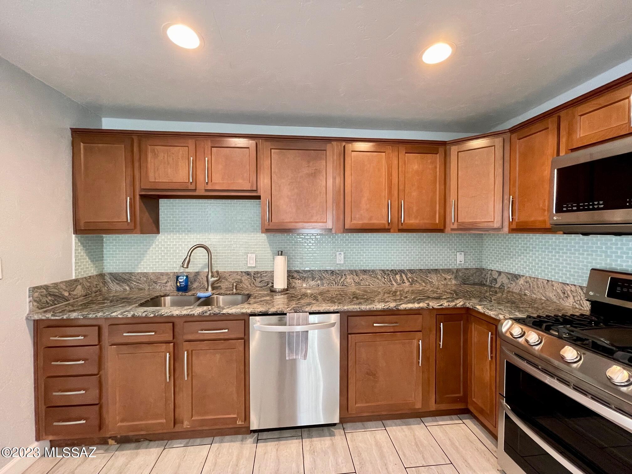 Conquistador Heights Addition - Residential Lease