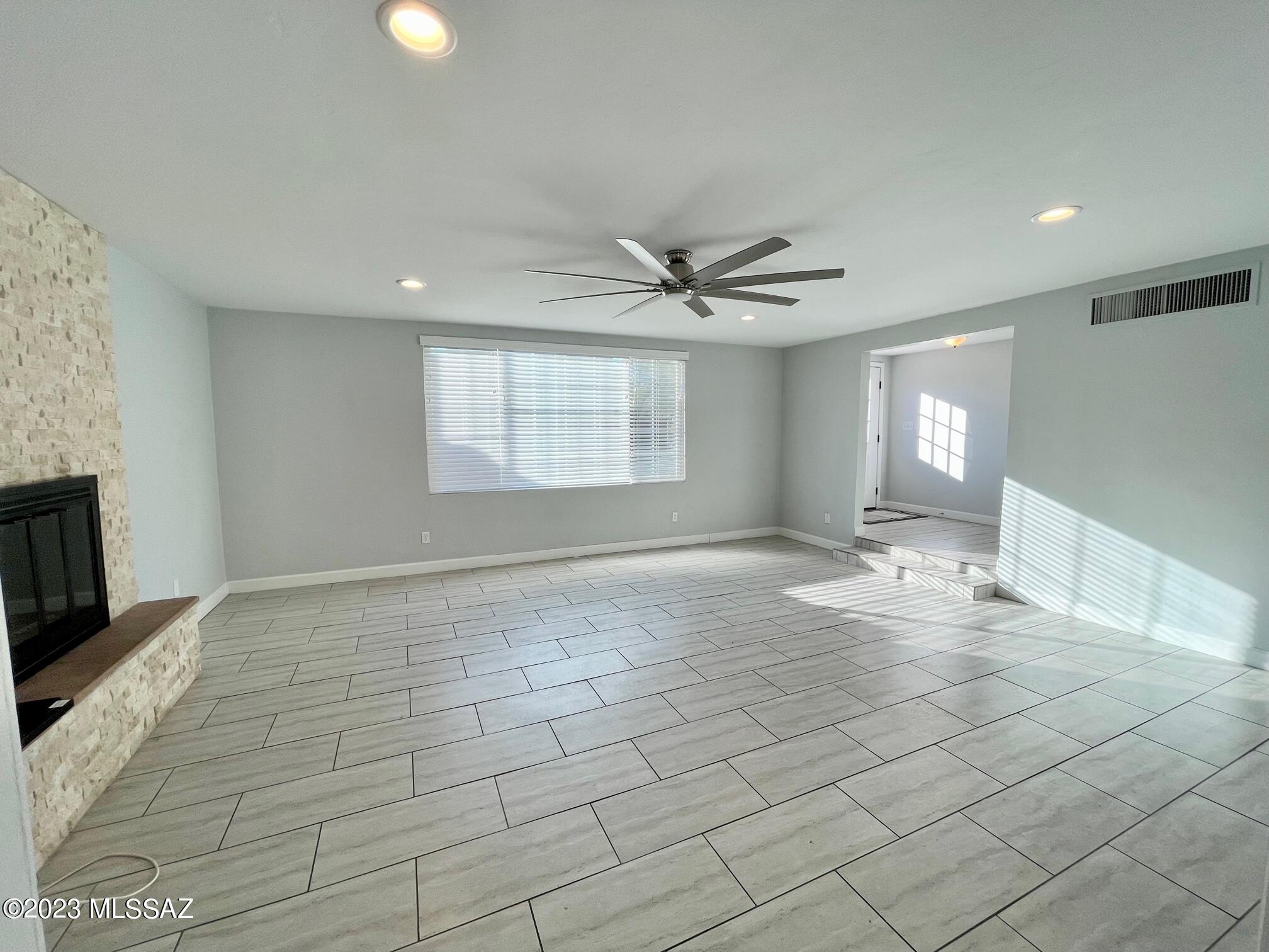 Conquistador Heights Addition - Residential Lease