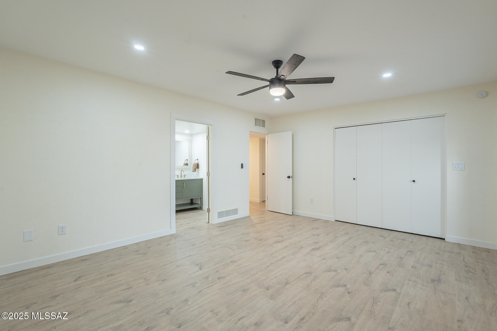 Crest View - Residential