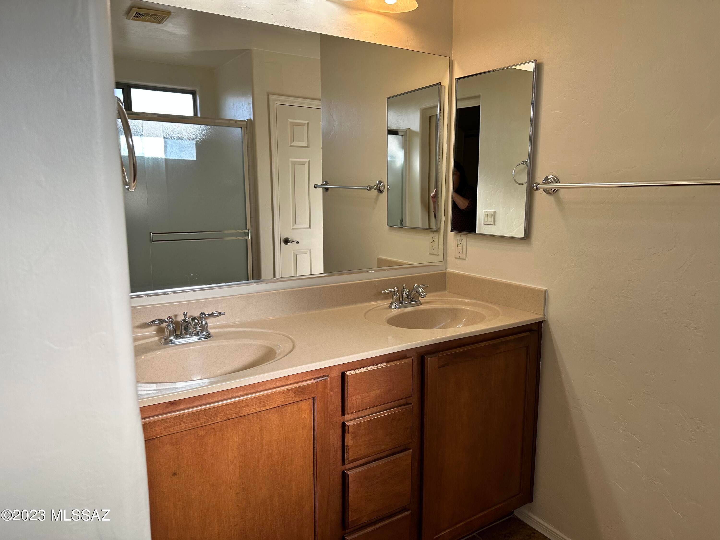 Empire Heights (1-241) - Residential Lease