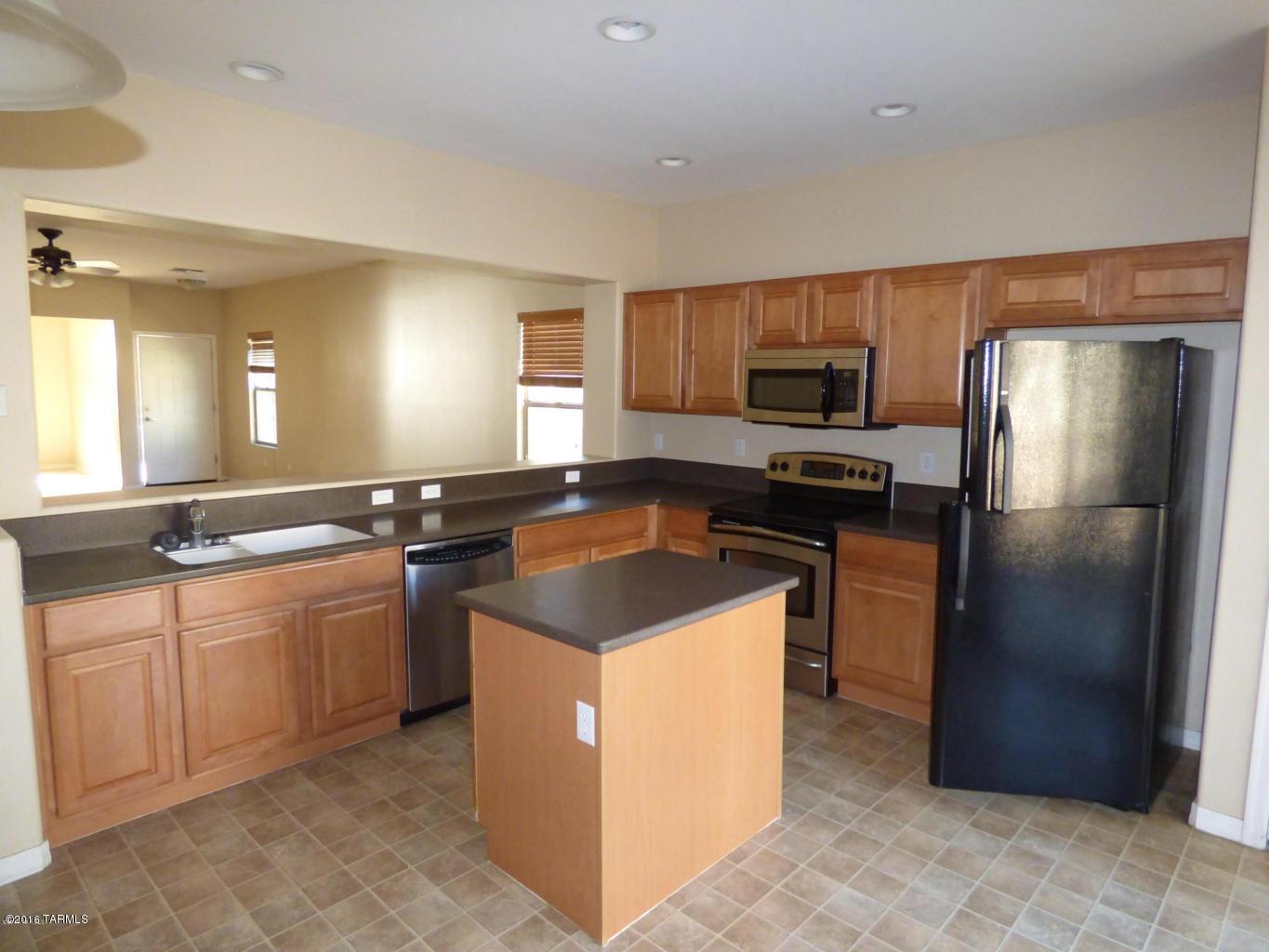 A BEAUTIFUL HOME THAT HAS BEEN RECENTLY PAINTED INSIDE AND OUT. HOME HAS SPACIOUS KITCHEN, FANS, OFFICE, LARGE MASTER SUITE AND MUCH MORE.