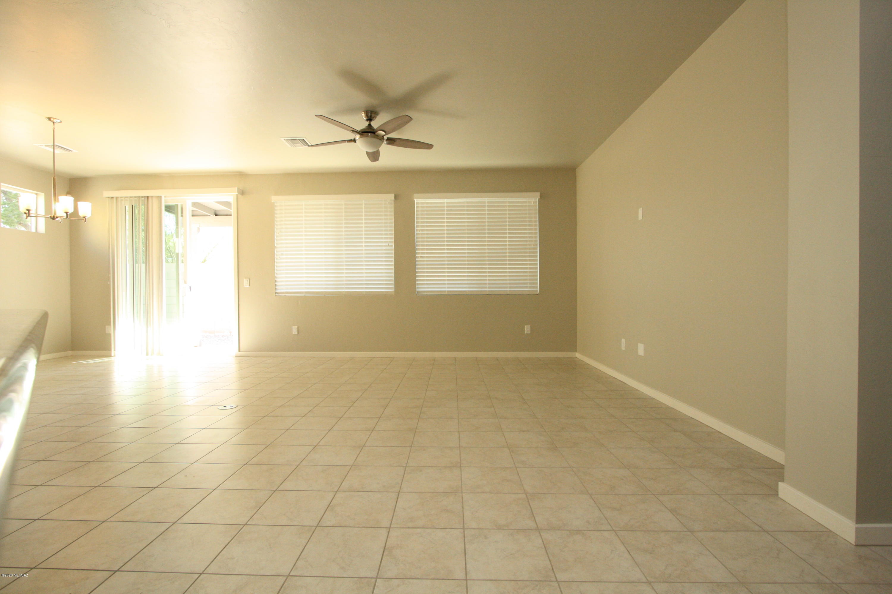 Elementary Place SQ20163230723 - Residential Lease