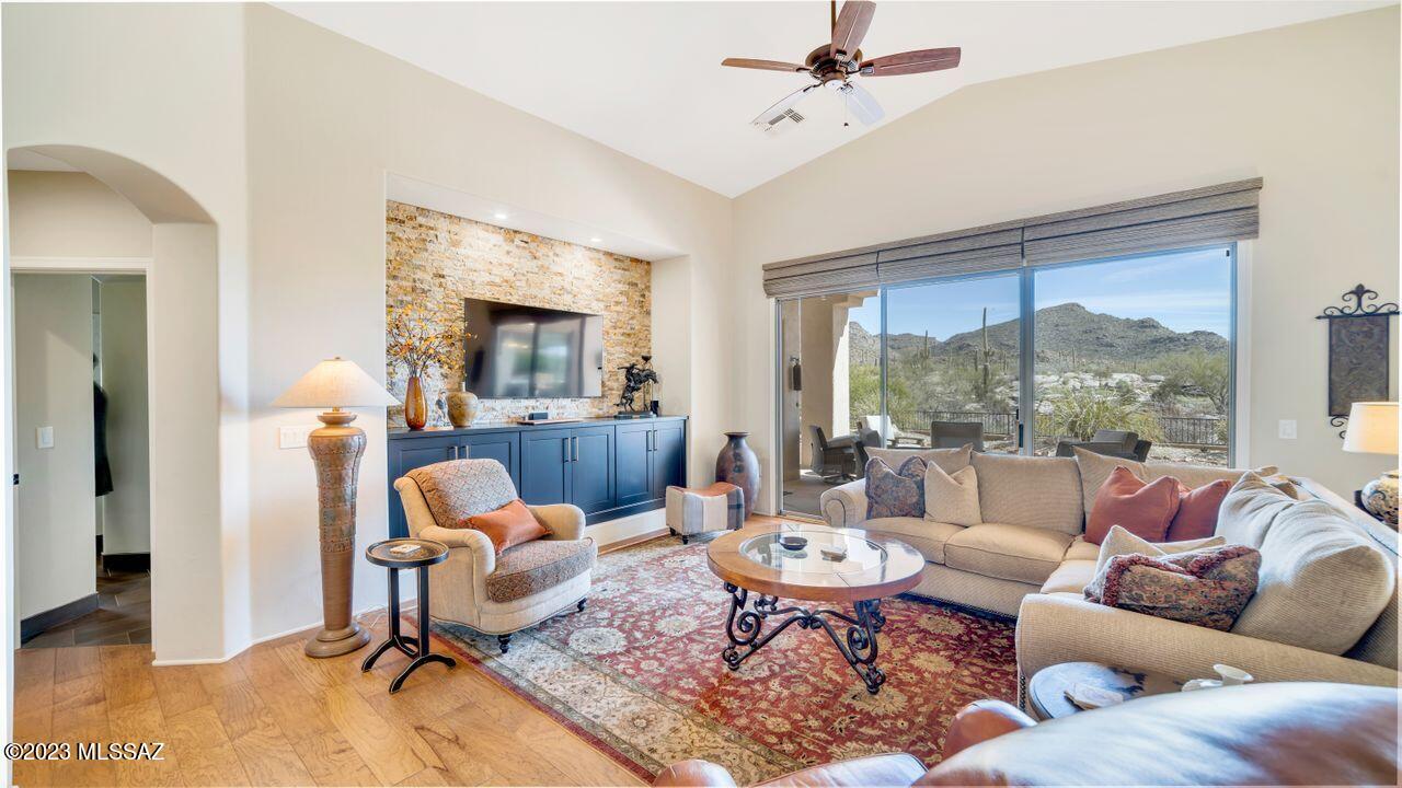 Bluffs At Dove Mountain (1-122) - Residential