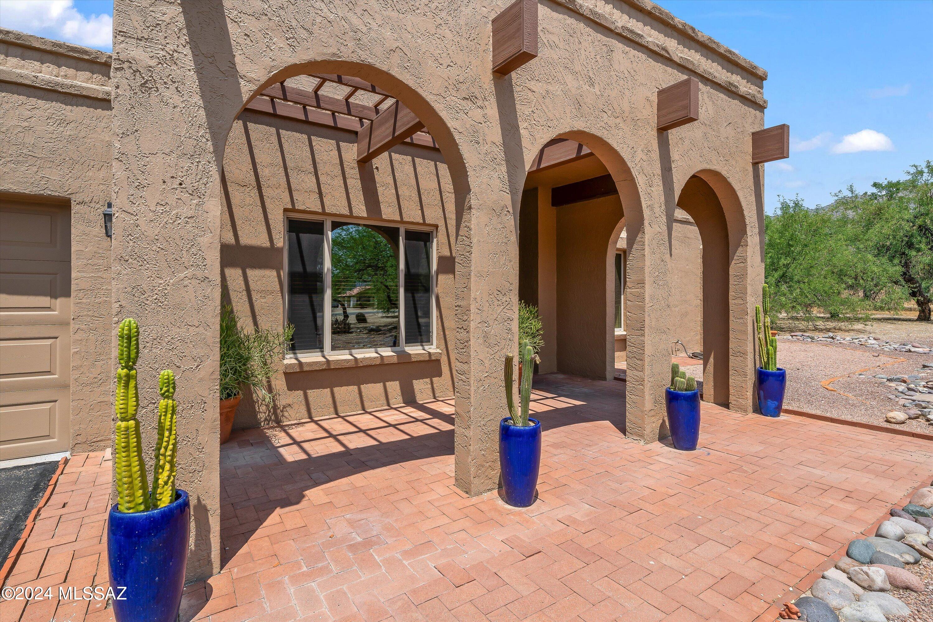 Catalina Madre (1-70) - Residential