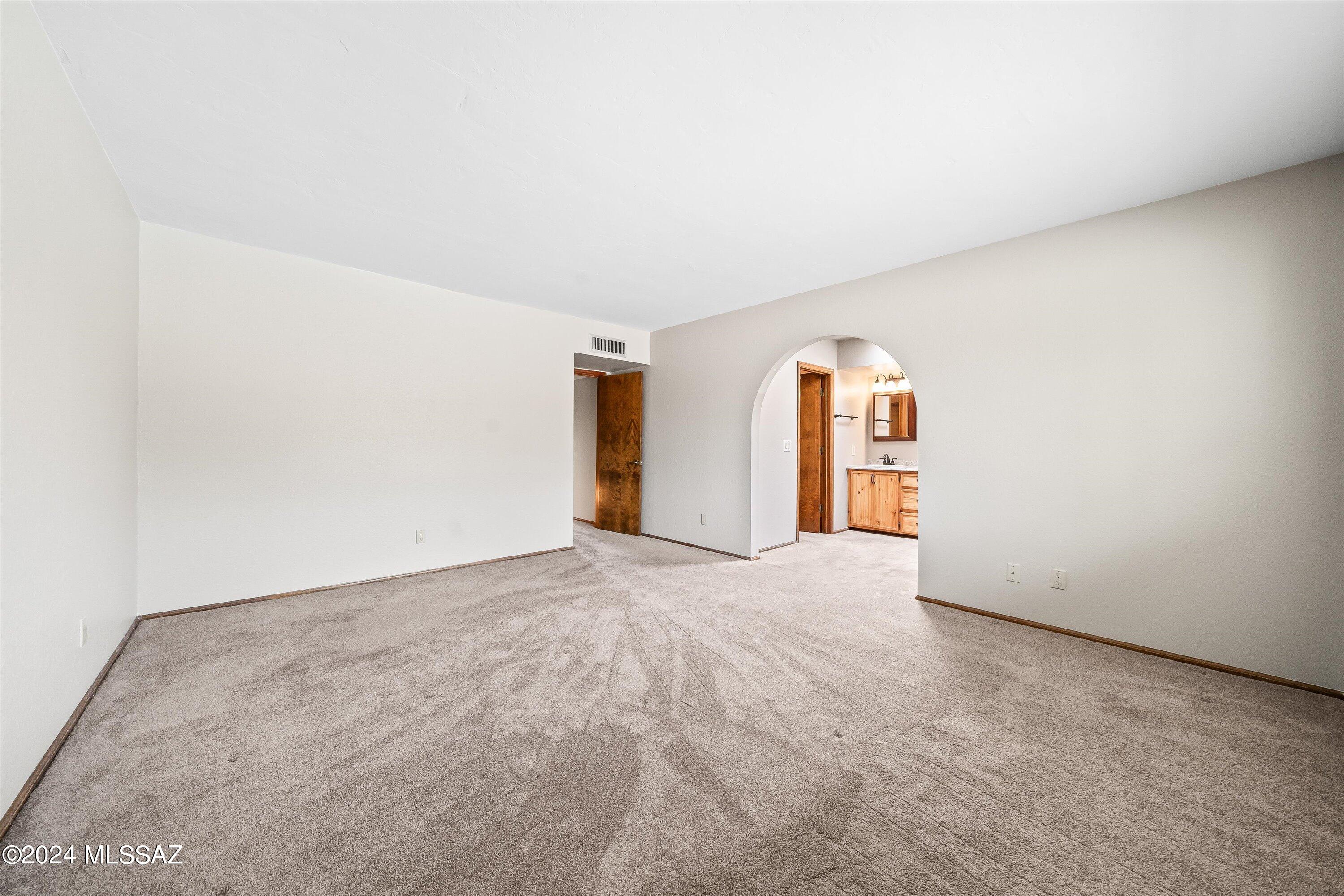 Catalina Madre (1-70) - Residential