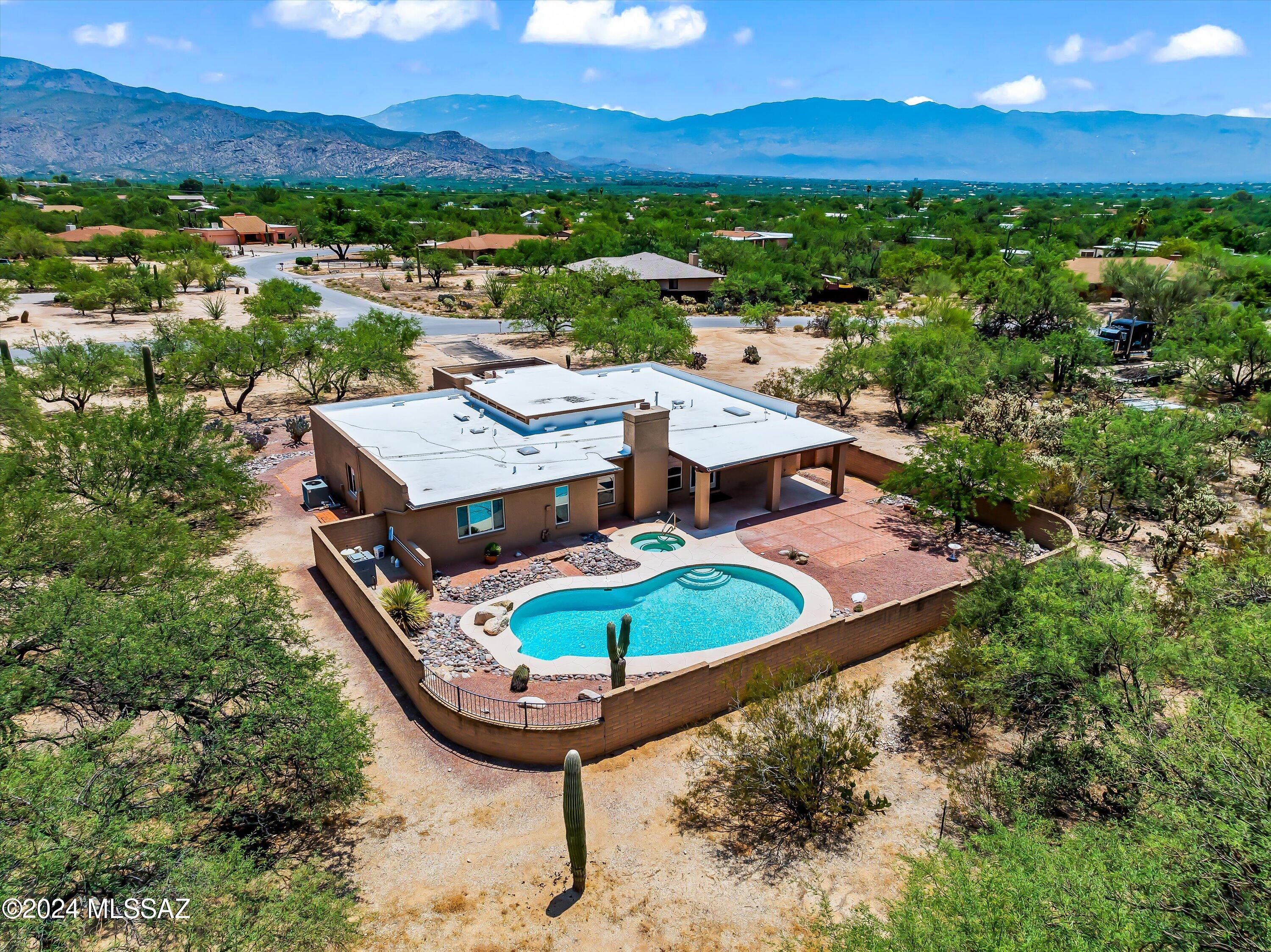 Catalina Madre (1-70) - Residential
