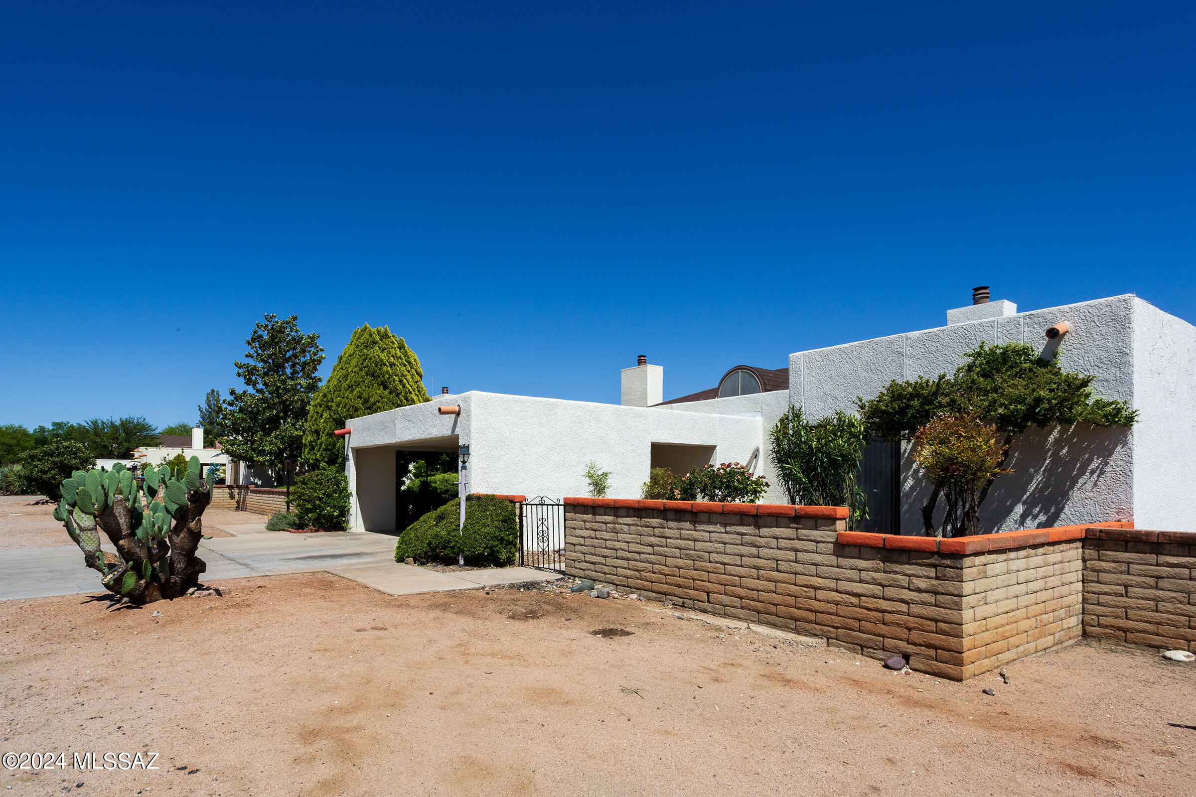 Desert Dawn Townhomes - Residential Lease