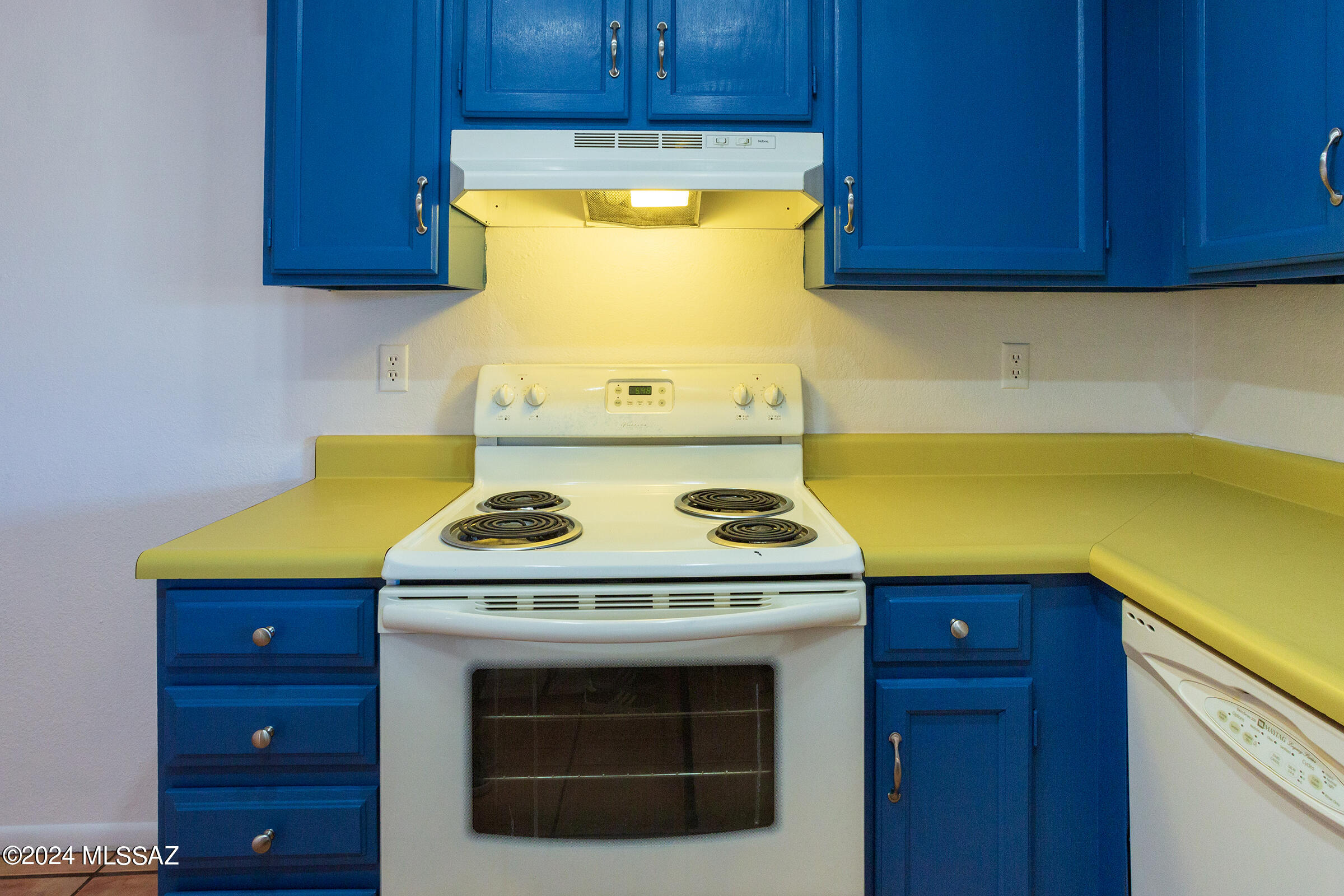 Desert Dawn Townhomes - Residential Lease