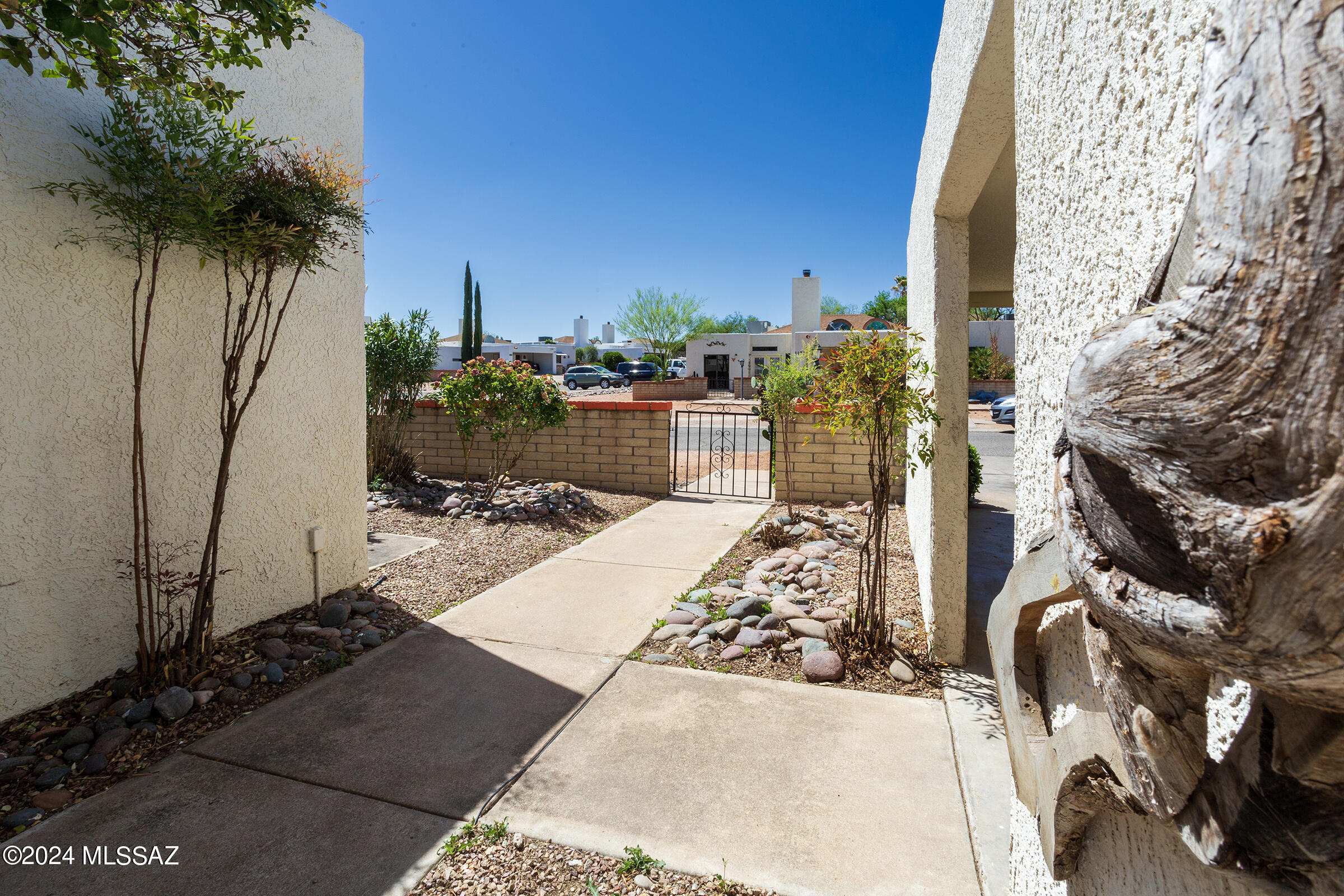 Desert Dawn Townhomes - Residential Lease