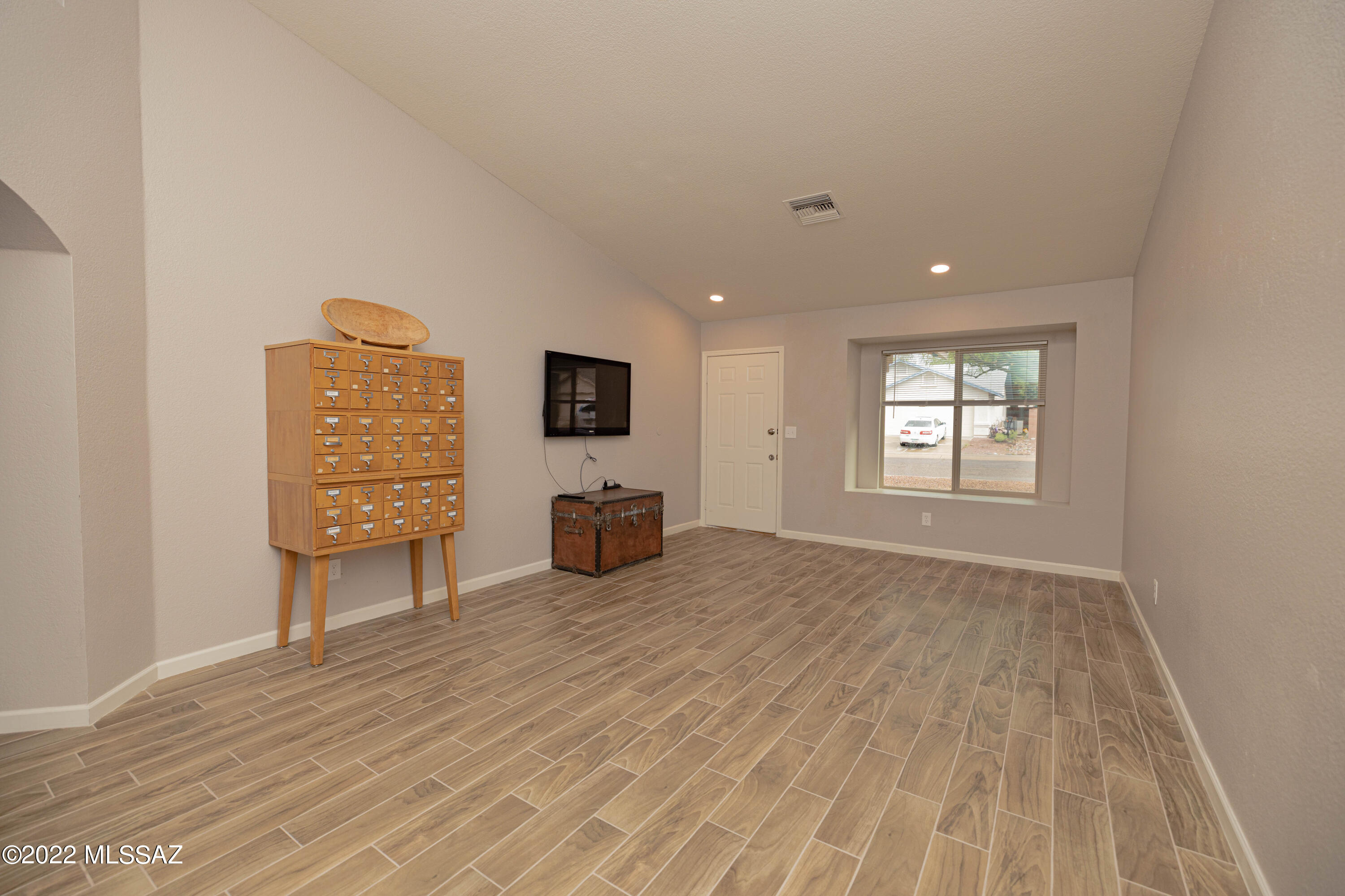 Linda Vista Terrace(1-102) - Residential